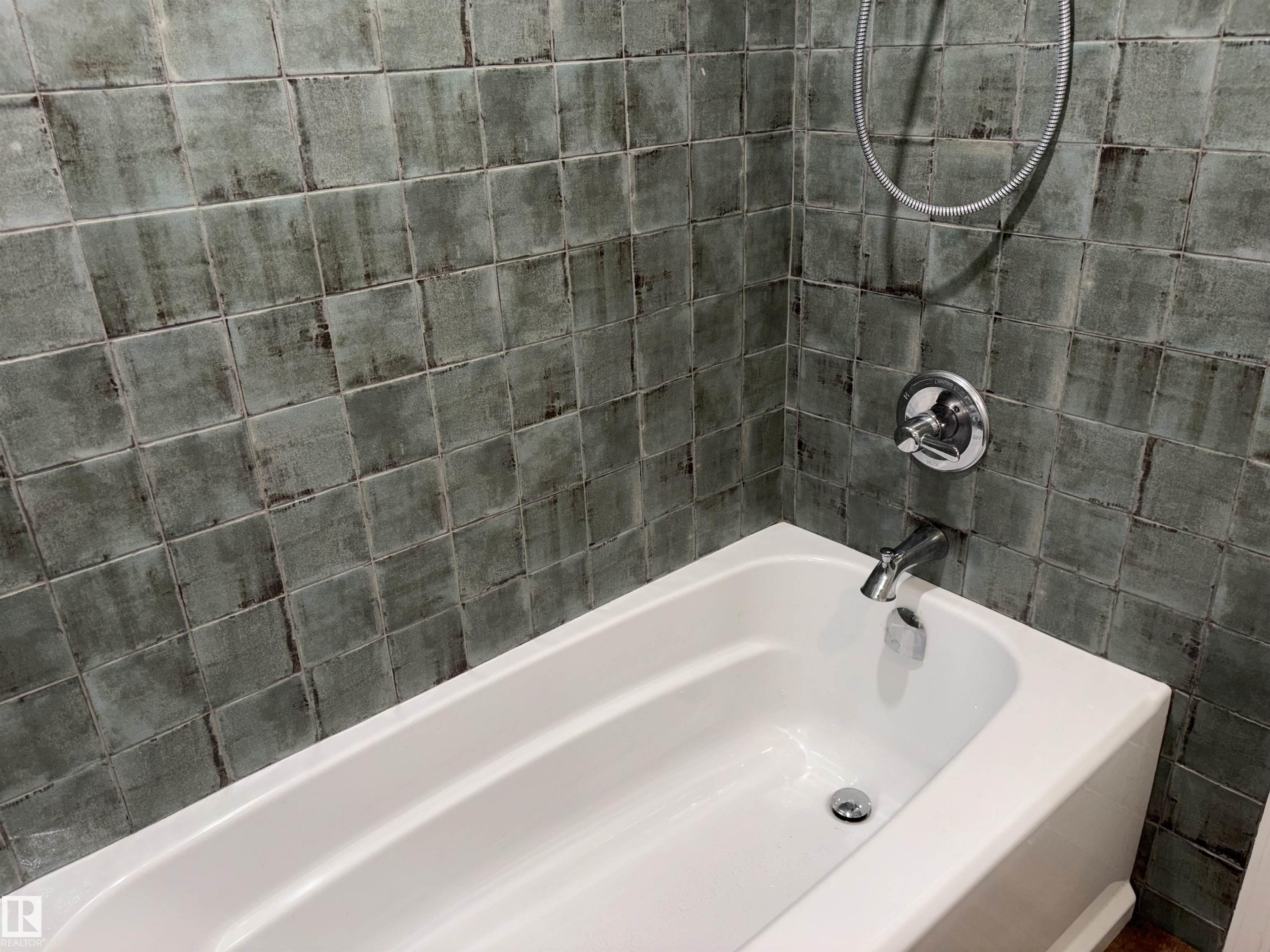 Photo 20 at 14016 85 Avenue NW, Laurier Heights, Edmonton
