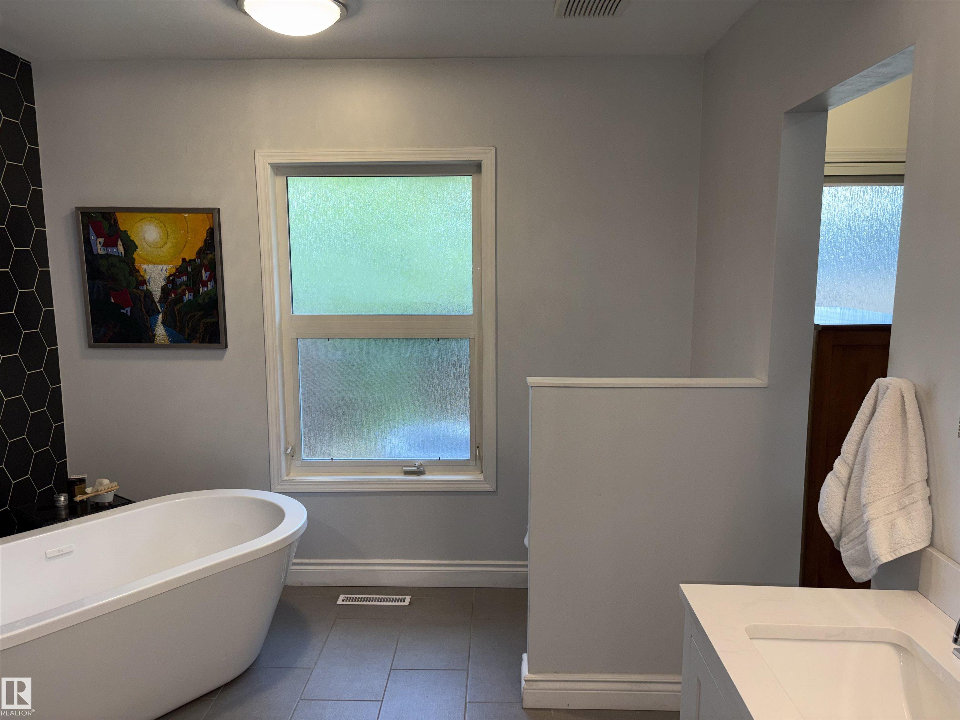 Photo 30 at 14016 85 Avenue NW, Laurier Heights, Edmonton