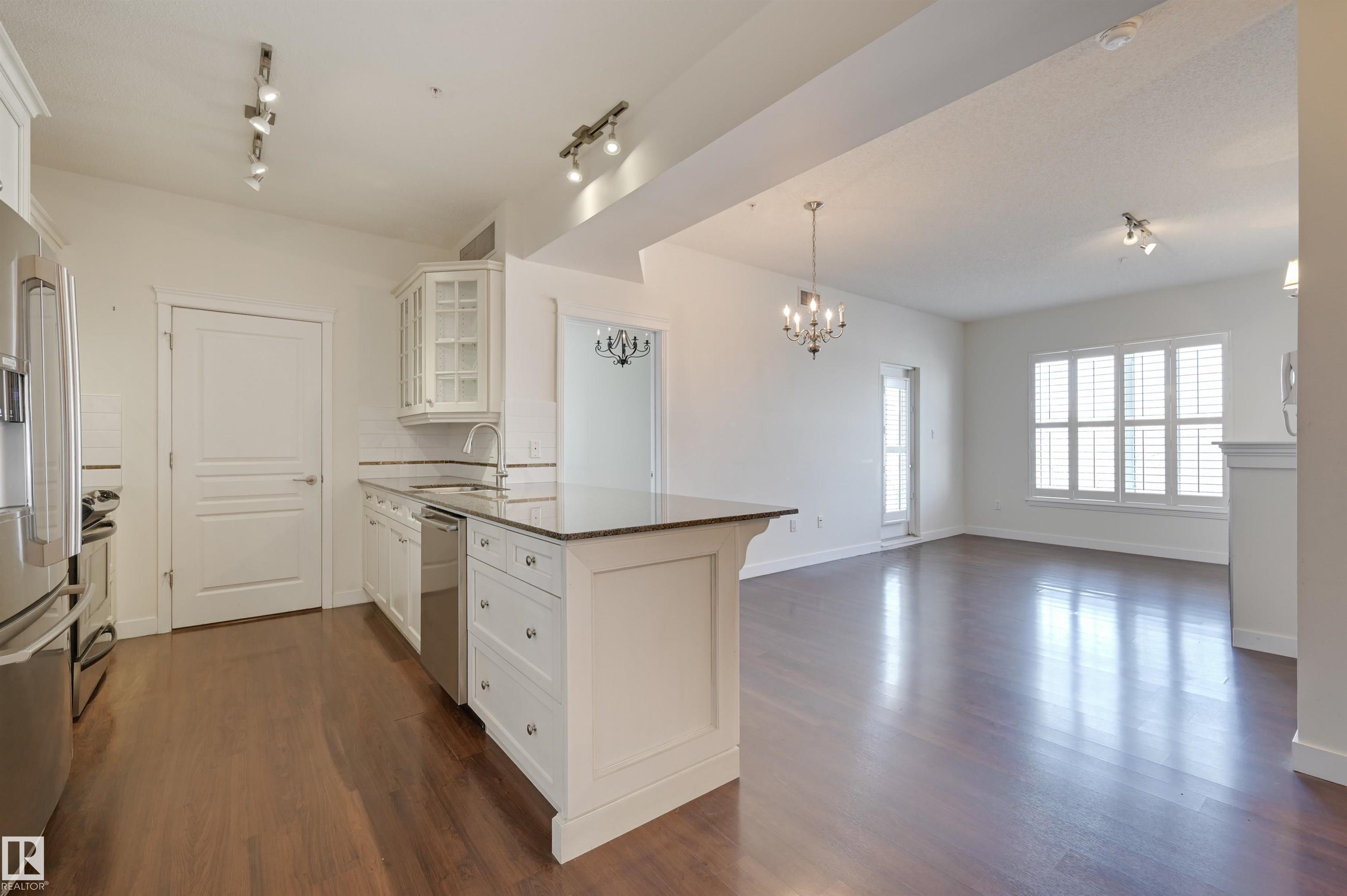 521 - 10333 112 Street NW, Wîhkwêntôwin, Edmonton