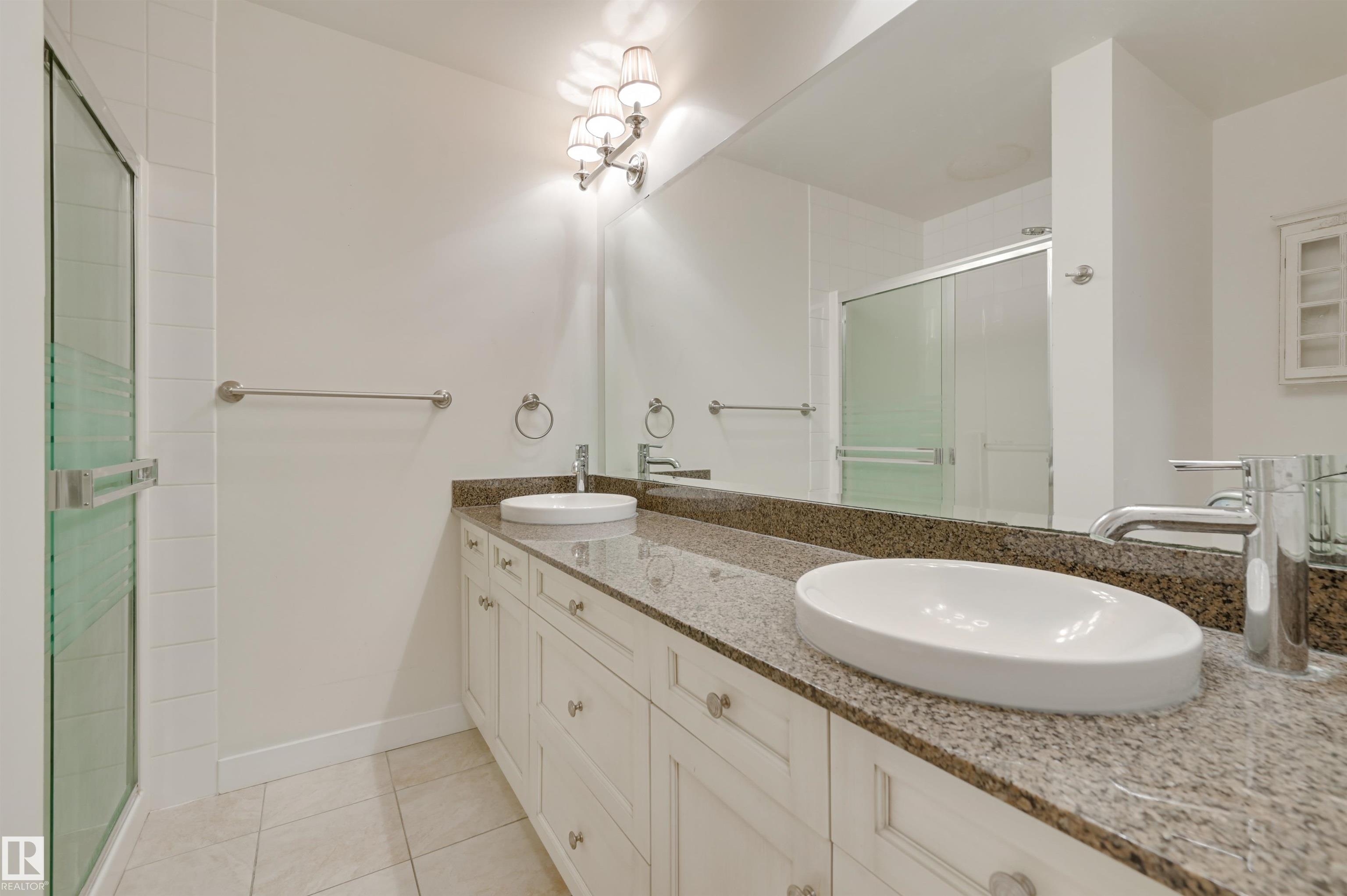 Photo 22 at 521 - 10333 112 Street NW, Wîhkwêntôwin, Edmonton