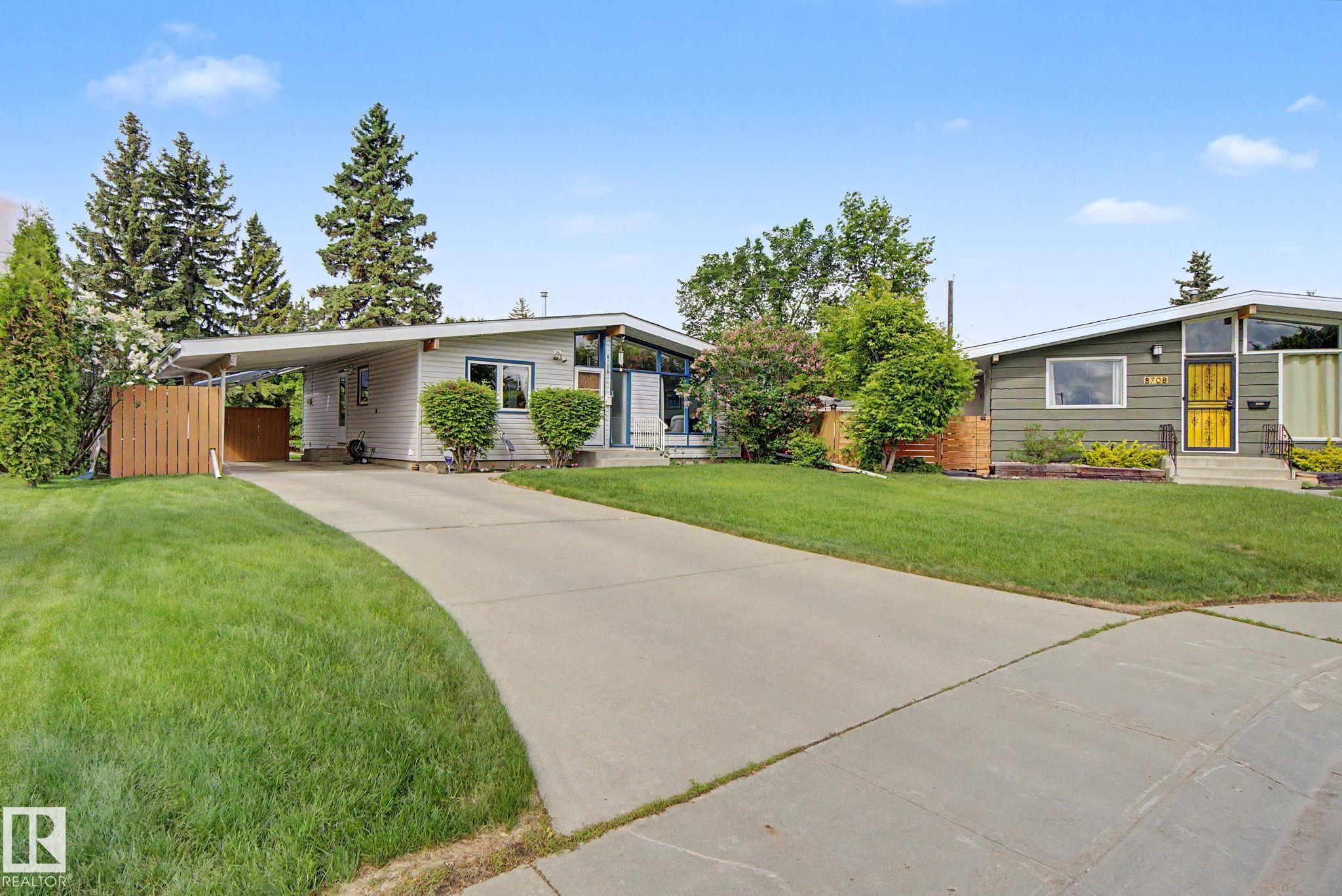 8706 162 Street NW, Meadowlark Park, Edmonton