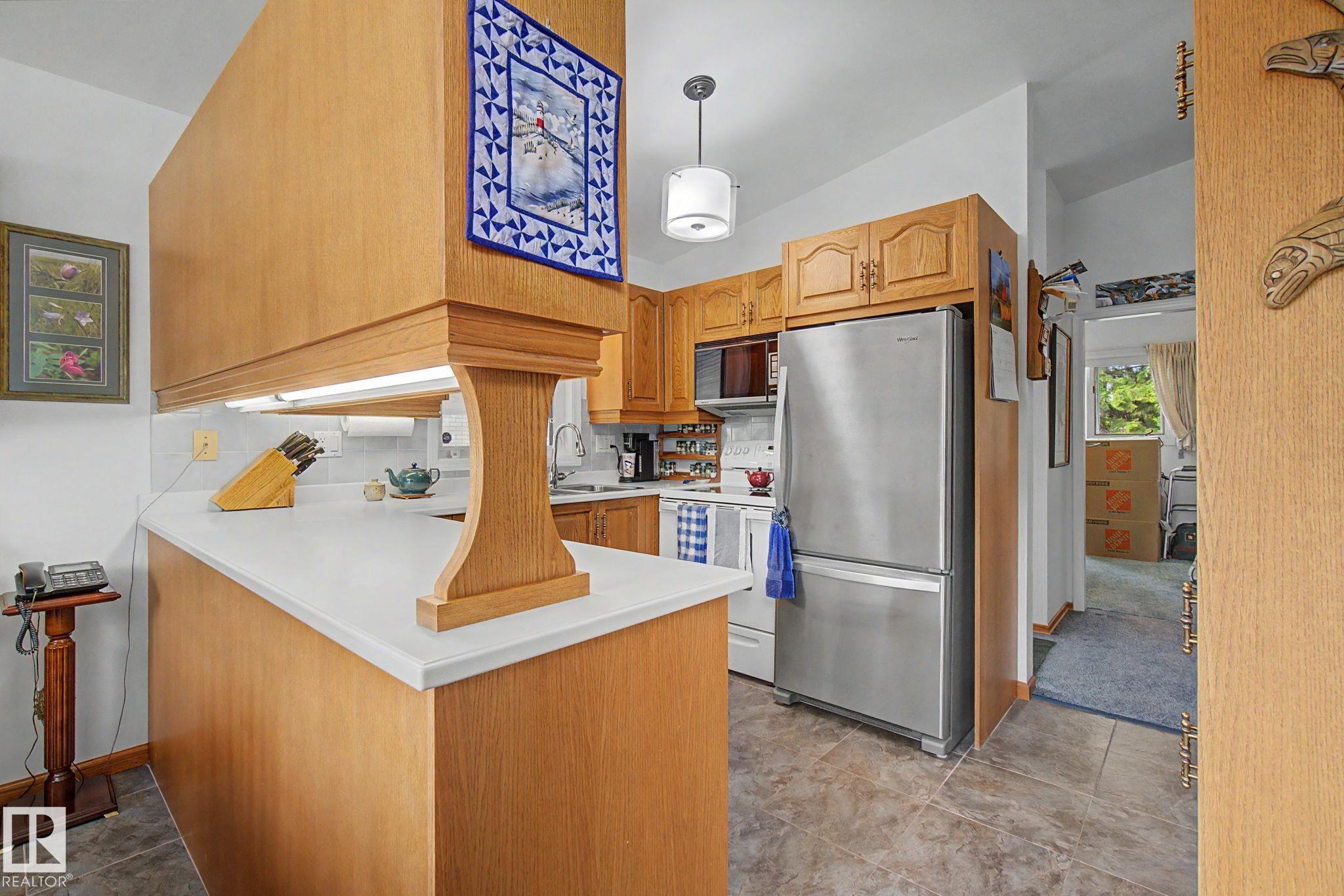 Photo 15 at 8706 162 Street NW, Meadowlark Park, Edmonton