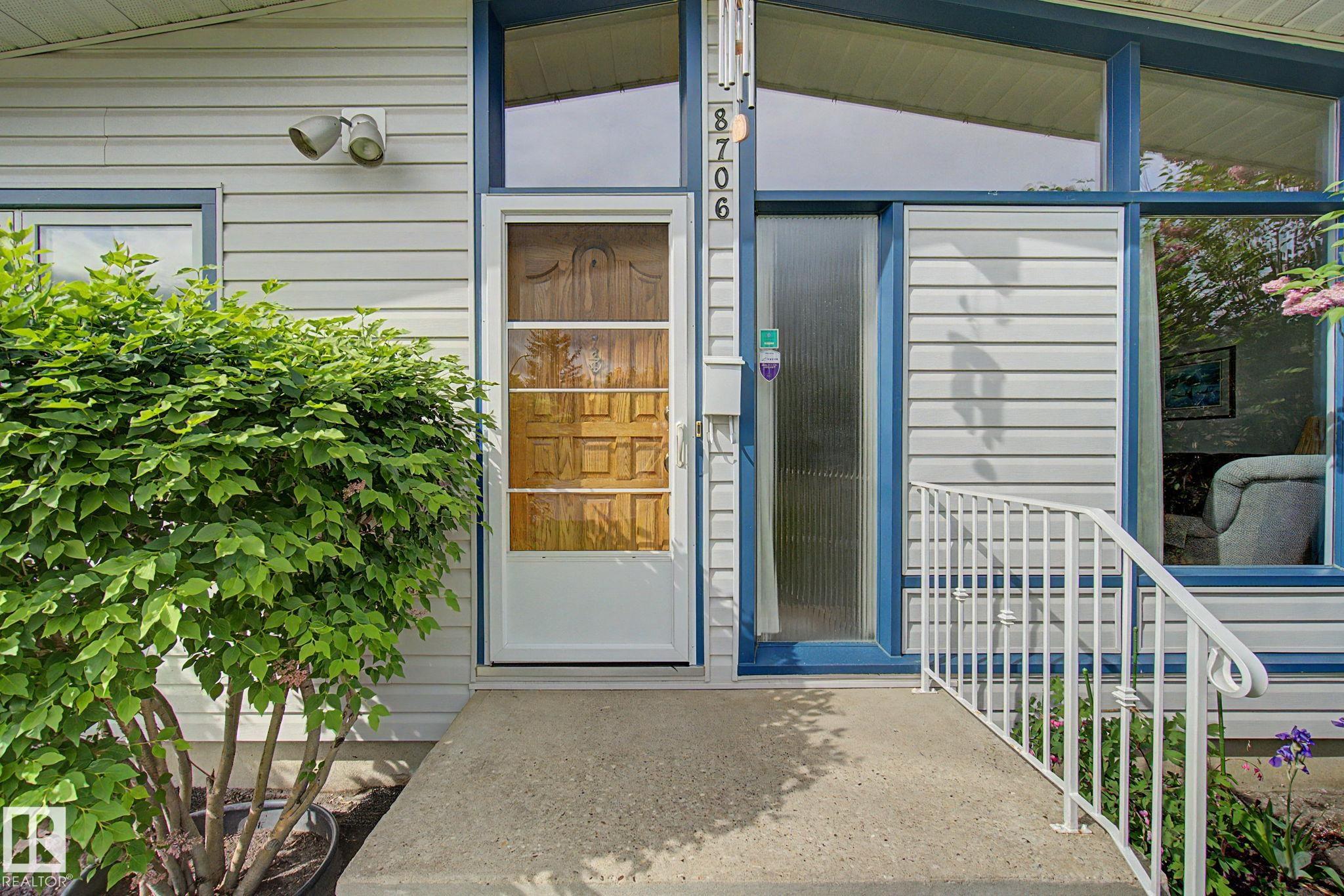 8706 162 Street NW, Meadowlark Park, Edmonton
