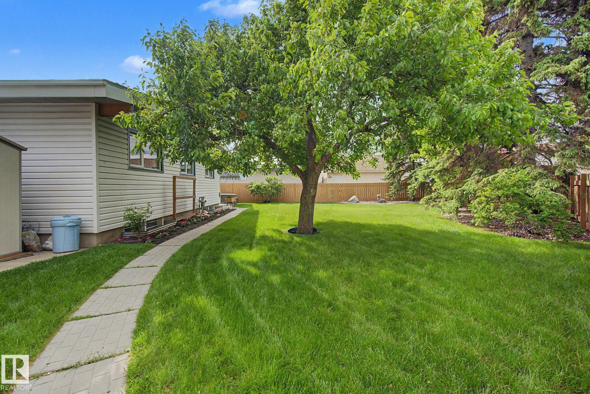 Photo 46 at 8706 162 Street NW, Meadowlark Park, Edmonton