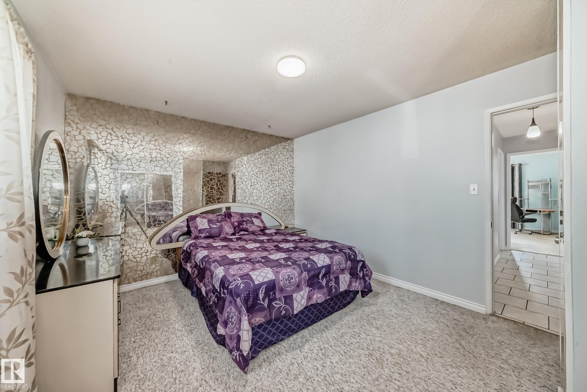 Photo 24 at 8311 150 Avenue NW, Evansdale, Edmonton