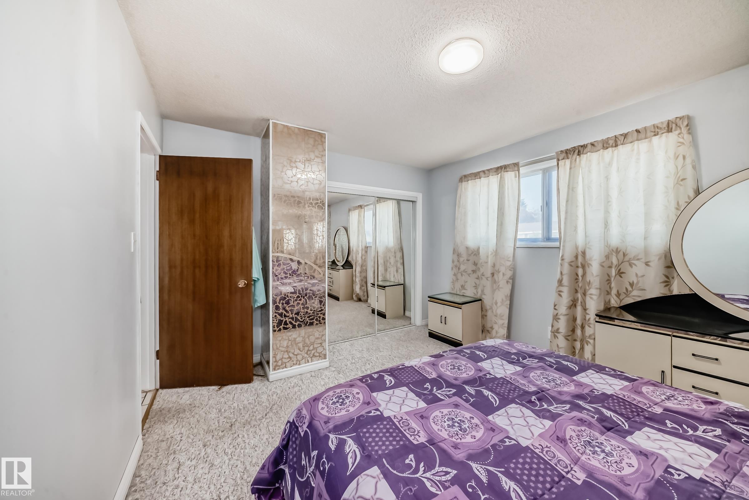 Photo 25 at 8311 150 Avenue NW, Evansdale, Edmonton