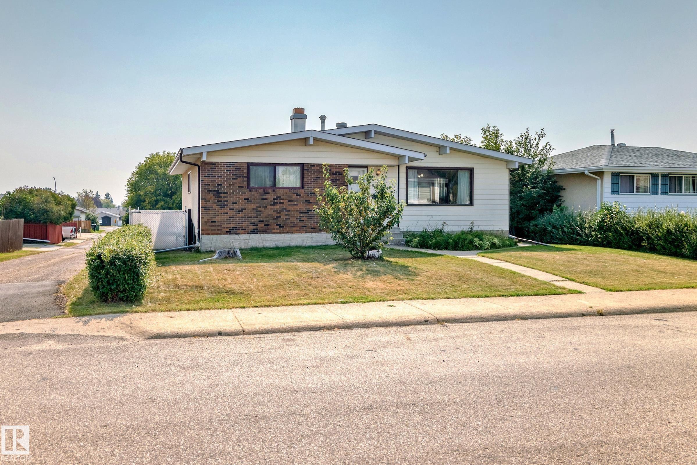 Photo 53 at 8311 150 Avenue NW, Evansdale, Edmonton