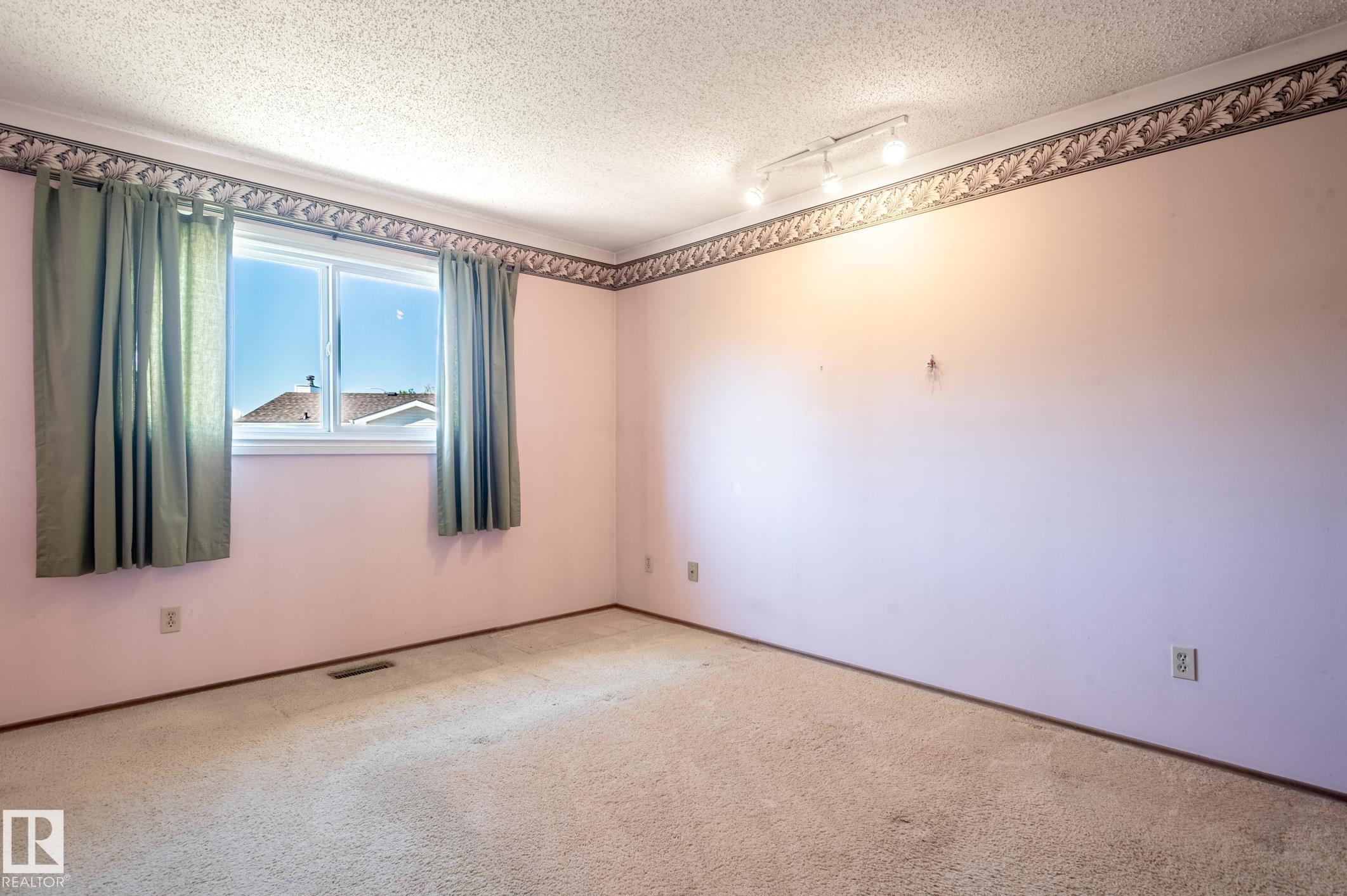 Photo 13 at 14504 30 Street NW, Kirkness, Edmonton