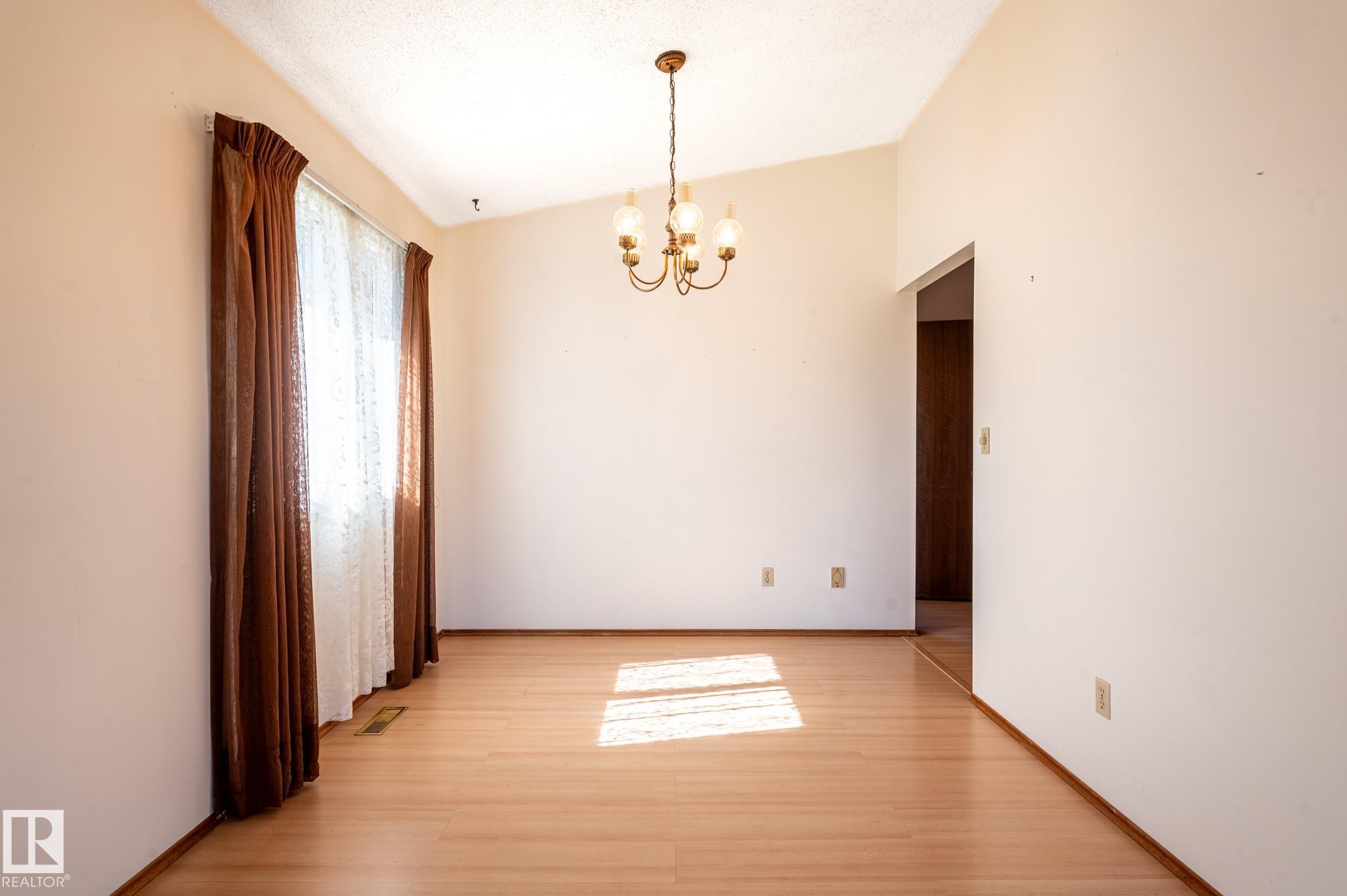 Photo 7 at 14504 30 Street NW, Kirkness, Edmonton