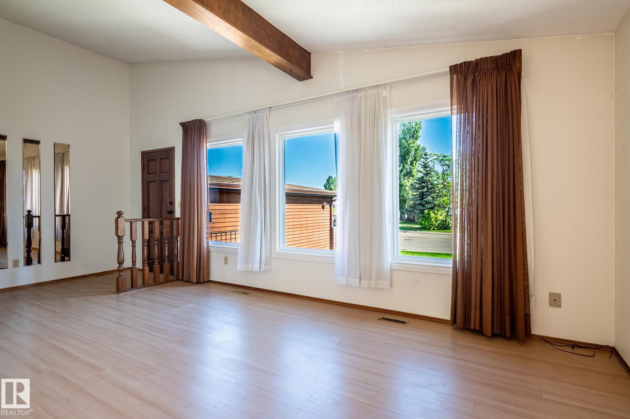 Photo 10 at 14504 30 Street NW, Kirkness, Edmonton