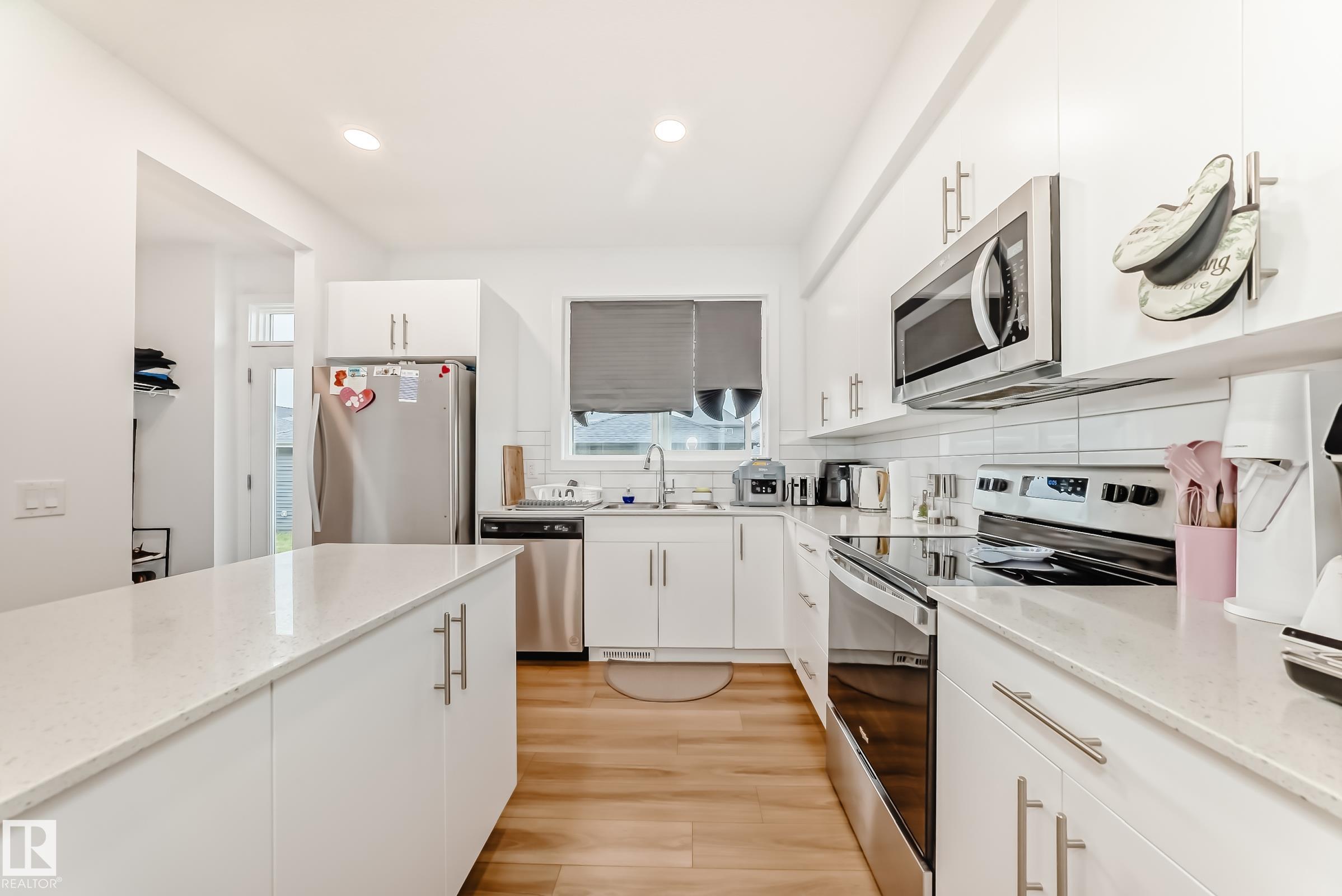 Photo 11 at 8129 226a Street NW, Rosenthal, Edmonton