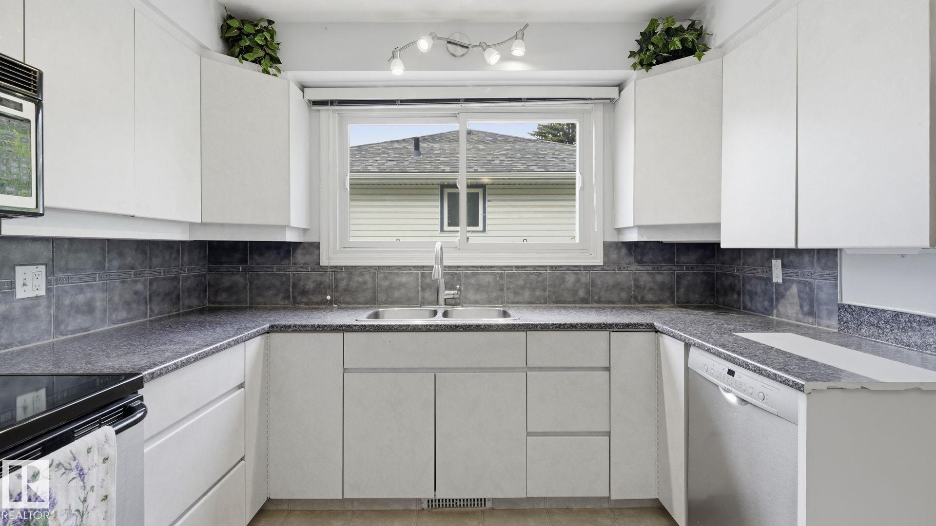 Photo 13 at 13008 105 Street NW, Lauderdale, Edmonton
