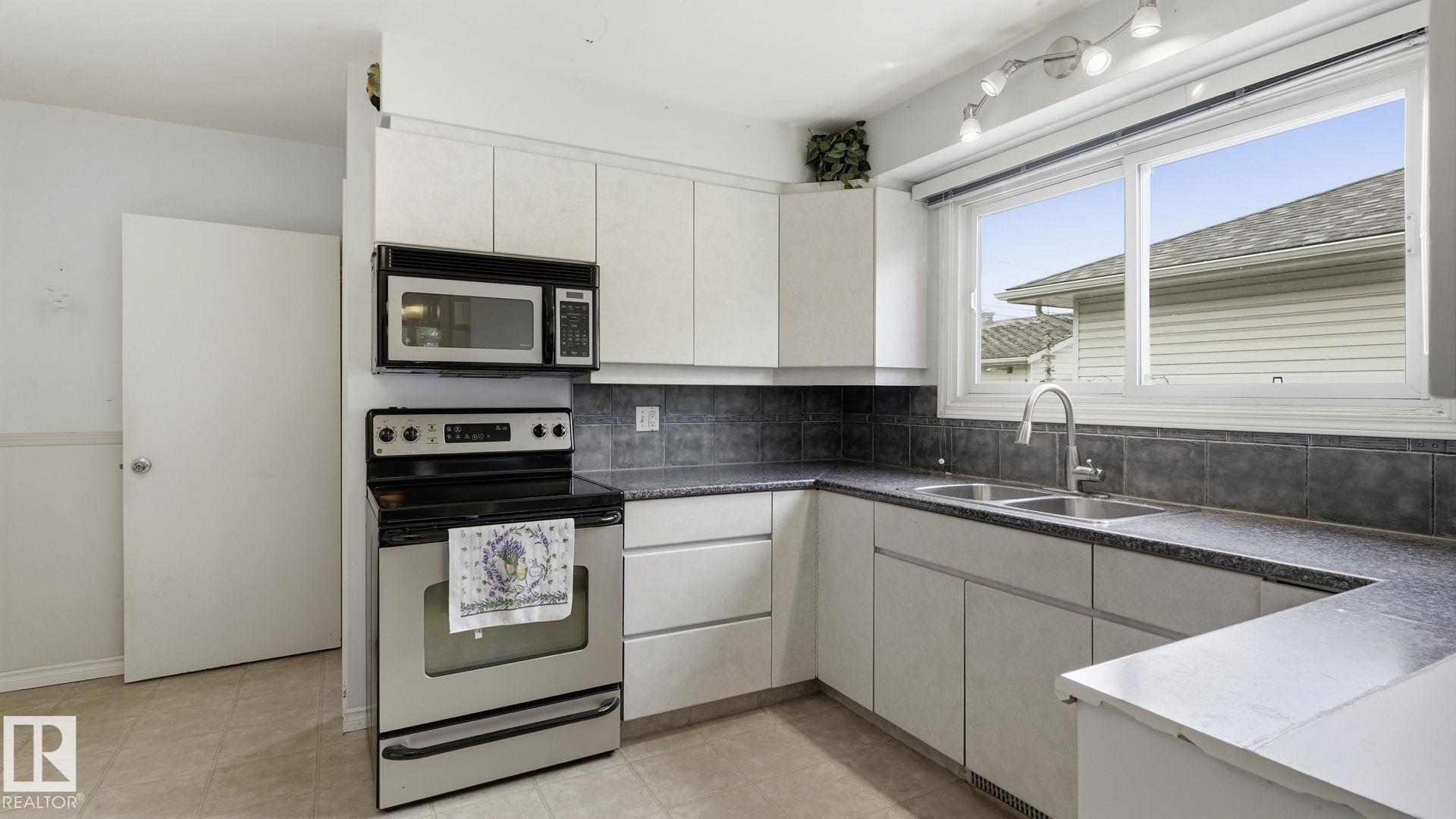 Photo 14 at 13008 105 Street NW, Lauderdale, Edmonton