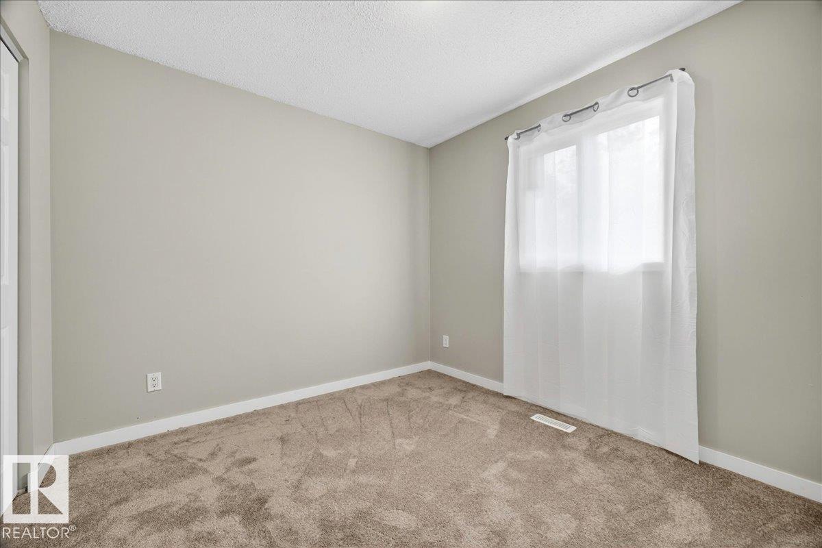 Photo 24 at 16904 91 Street NW, Lago Lindo, Edmonton
