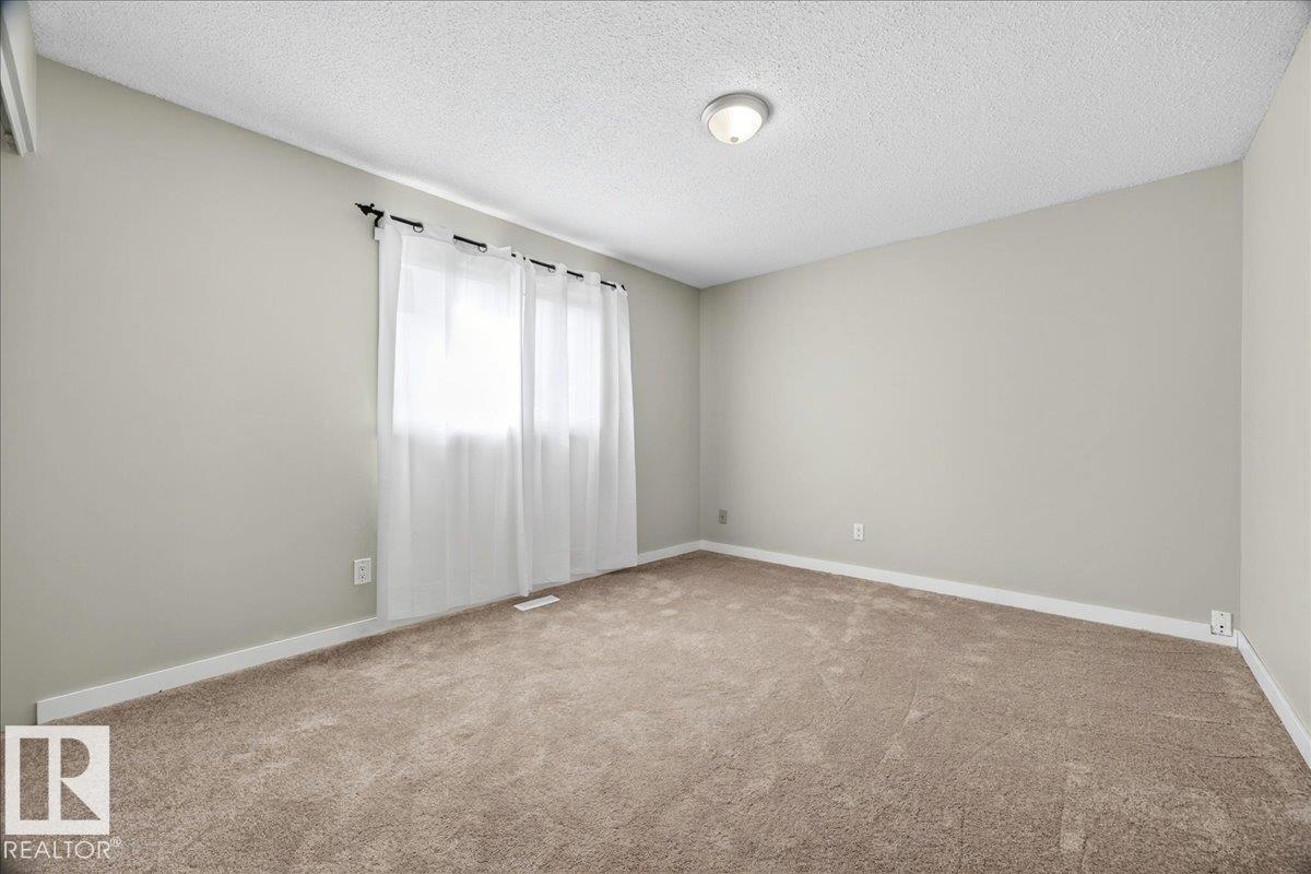 Photo 26 at 16904 91 Street NW, Lago Lindo, Edmonton