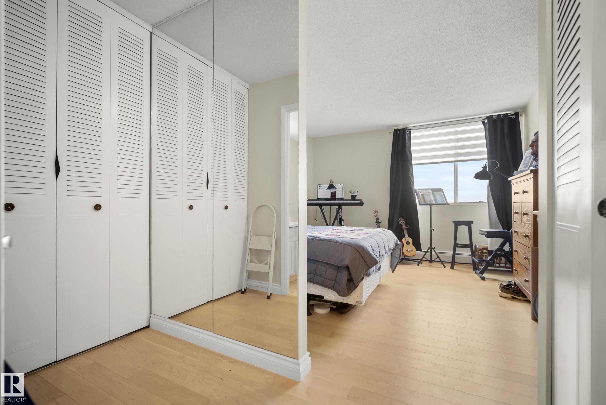 Photo 17 at 906 - 12141 Jasper Avenue NW, Wîhkwêntôwin, Edmonton
