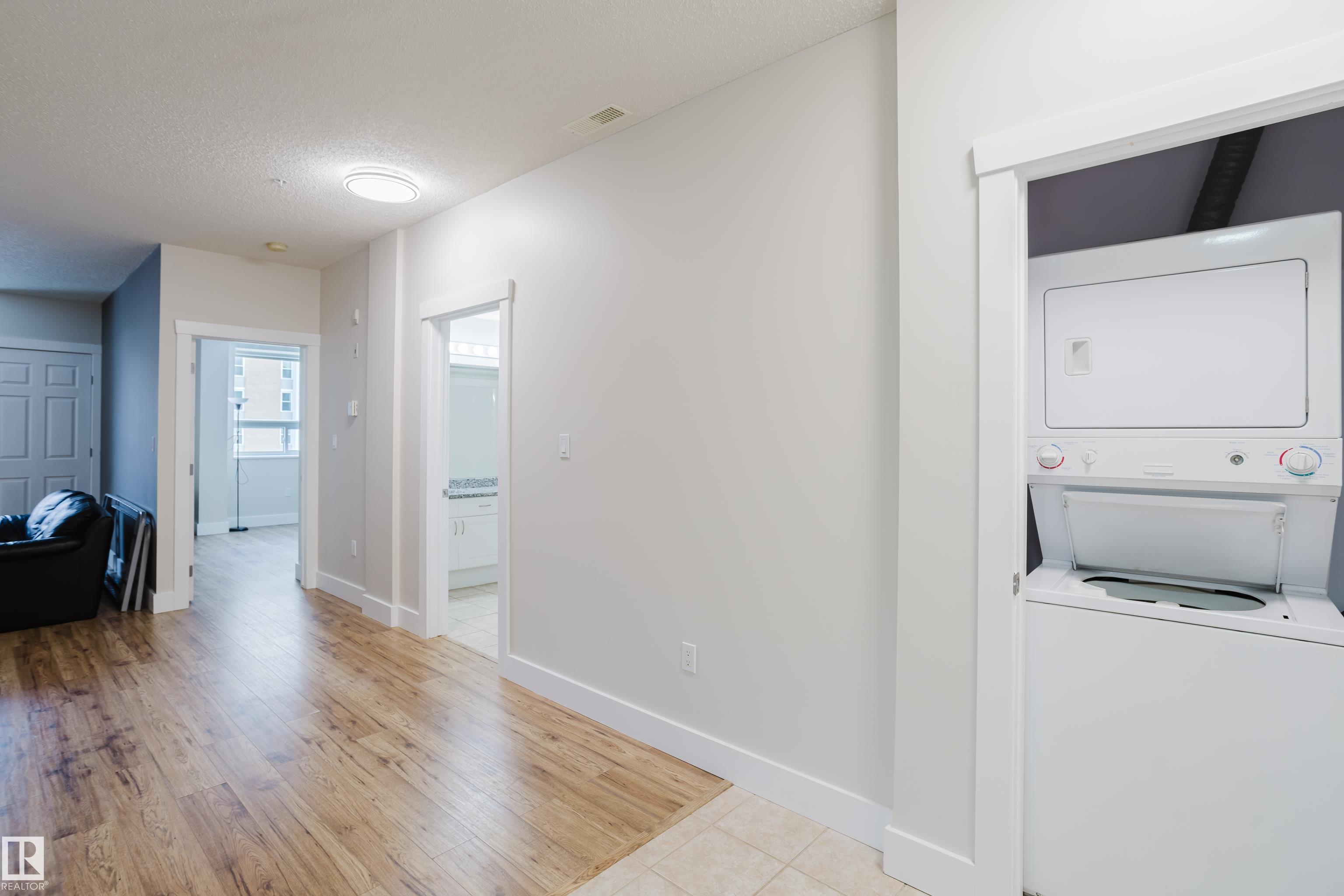 Photo 12 at 9919 105 Street NW, Downtown, Edmonton