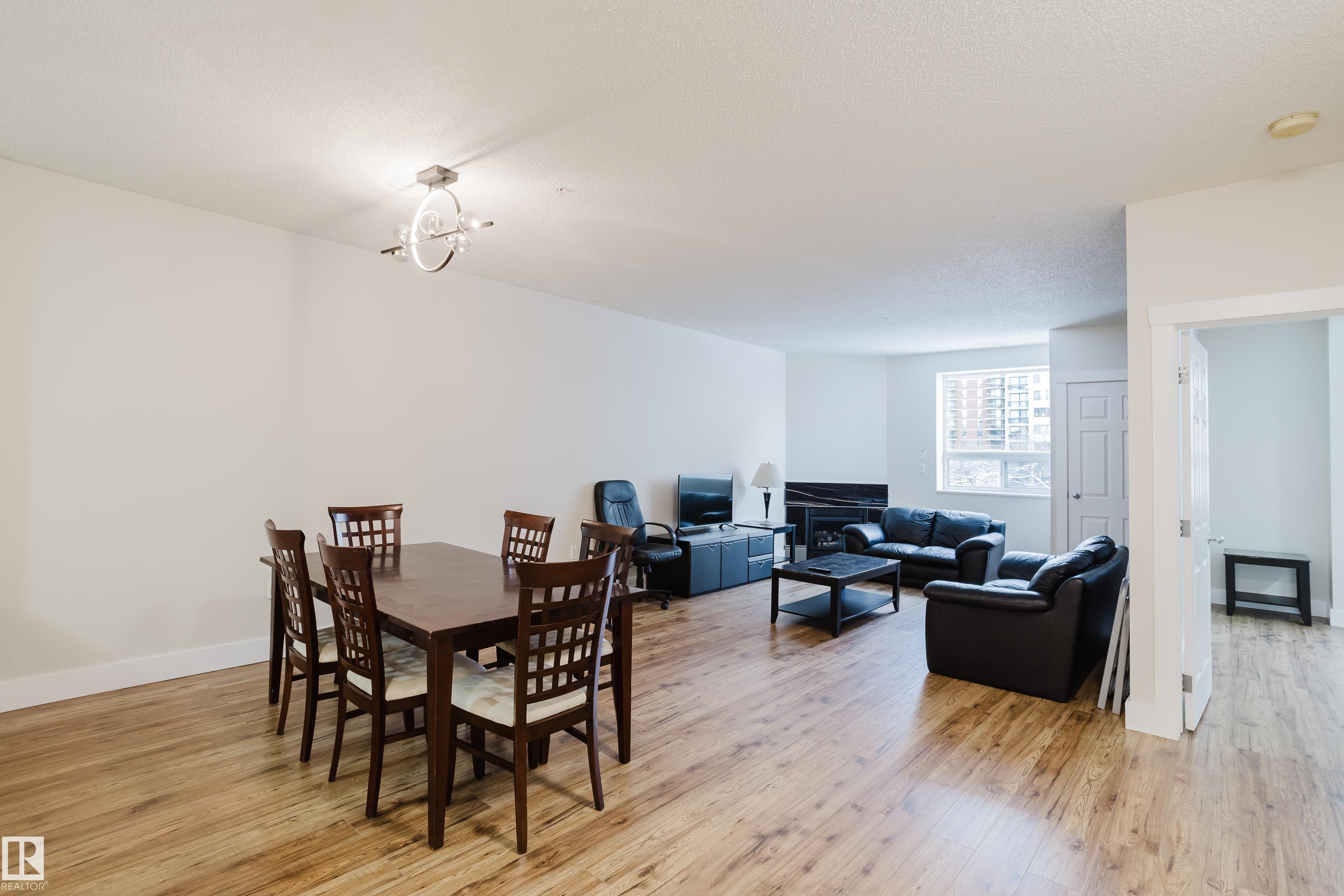 Photo 13 at 9919 105 Street NW, Downtown, Edmonton