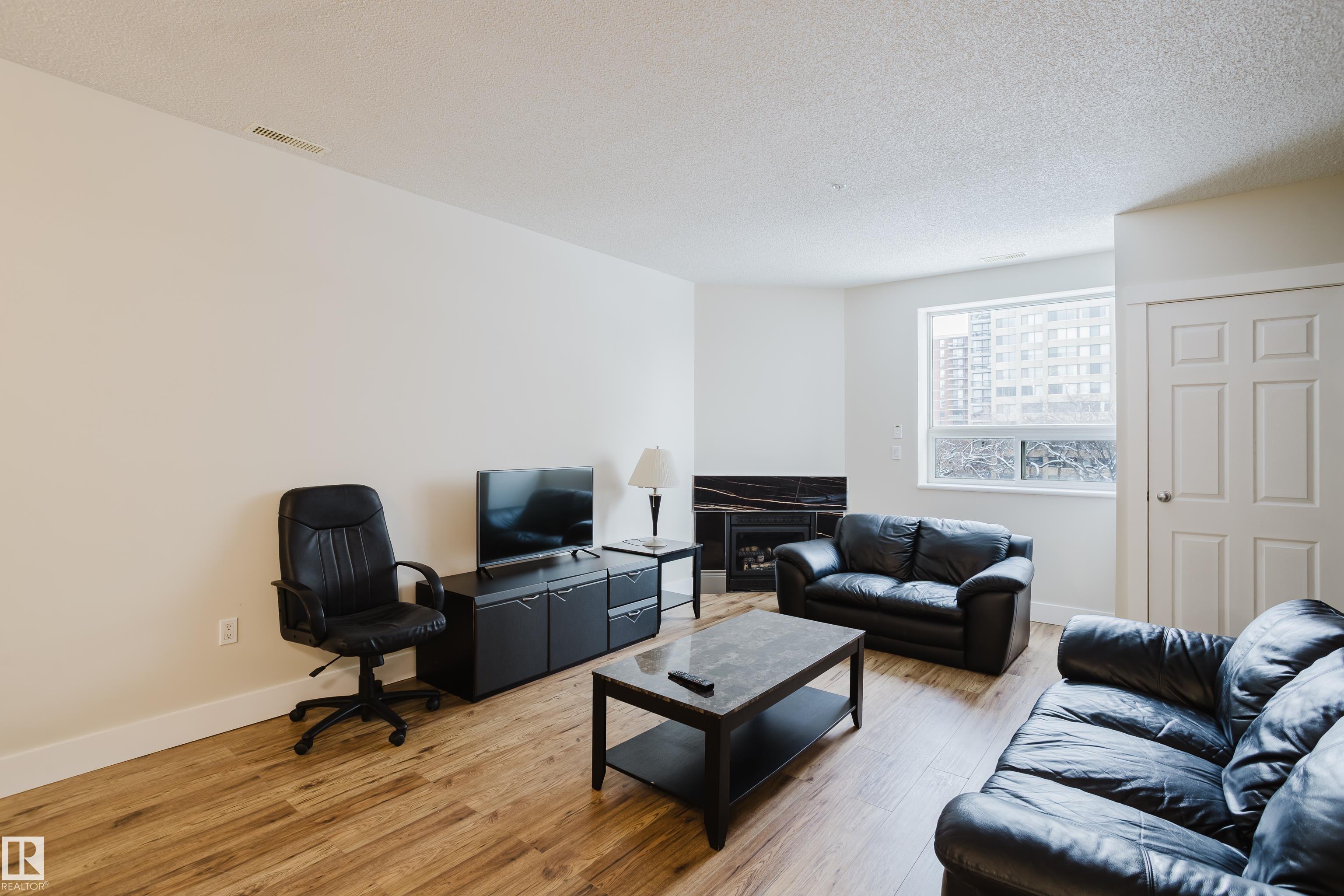 Photo 18 at 9919 105 Street NW, Downtown, Edmonton
