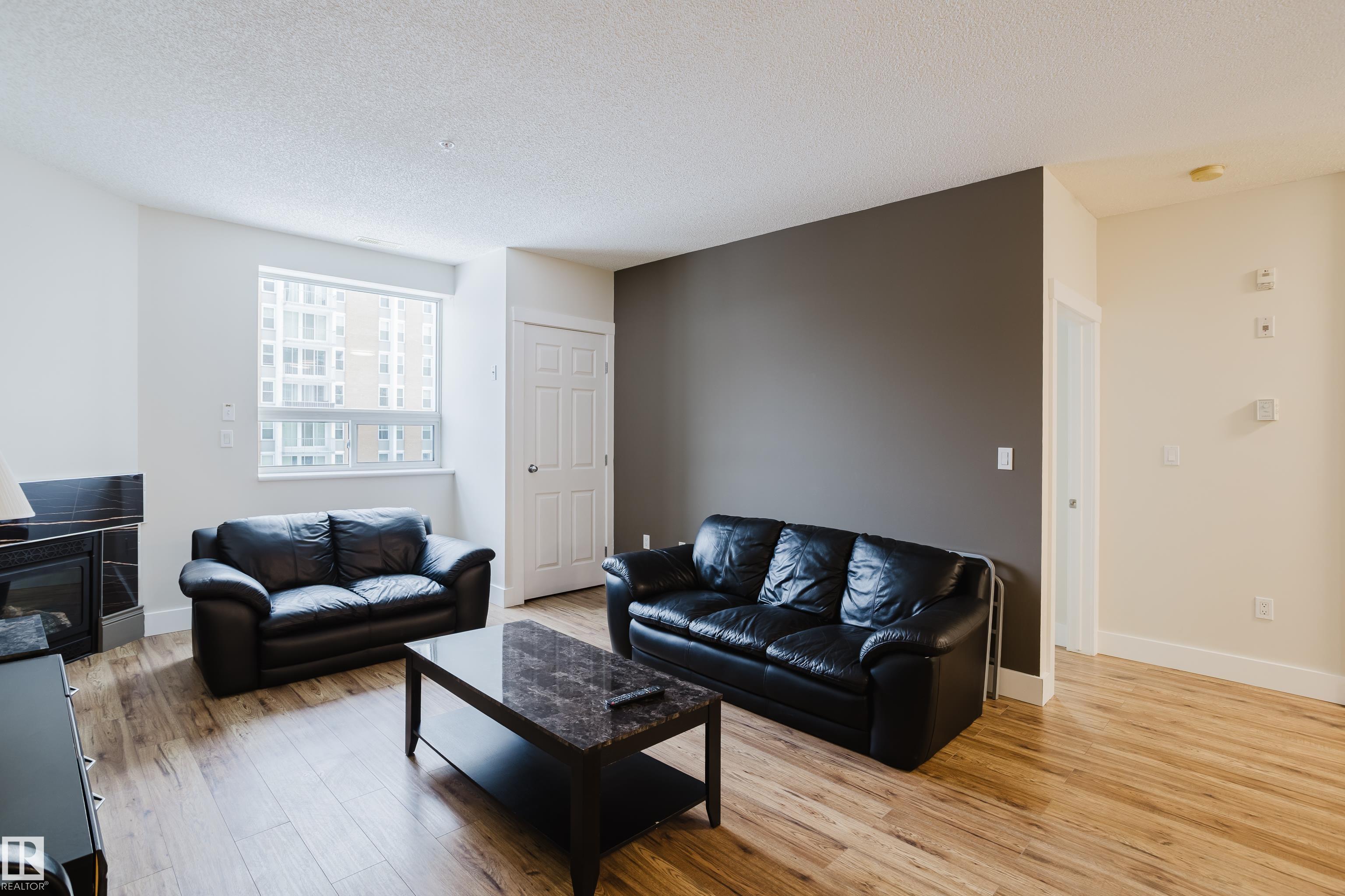 Photo 19 at 9919 105 Street NW, Downtown, Edmonton