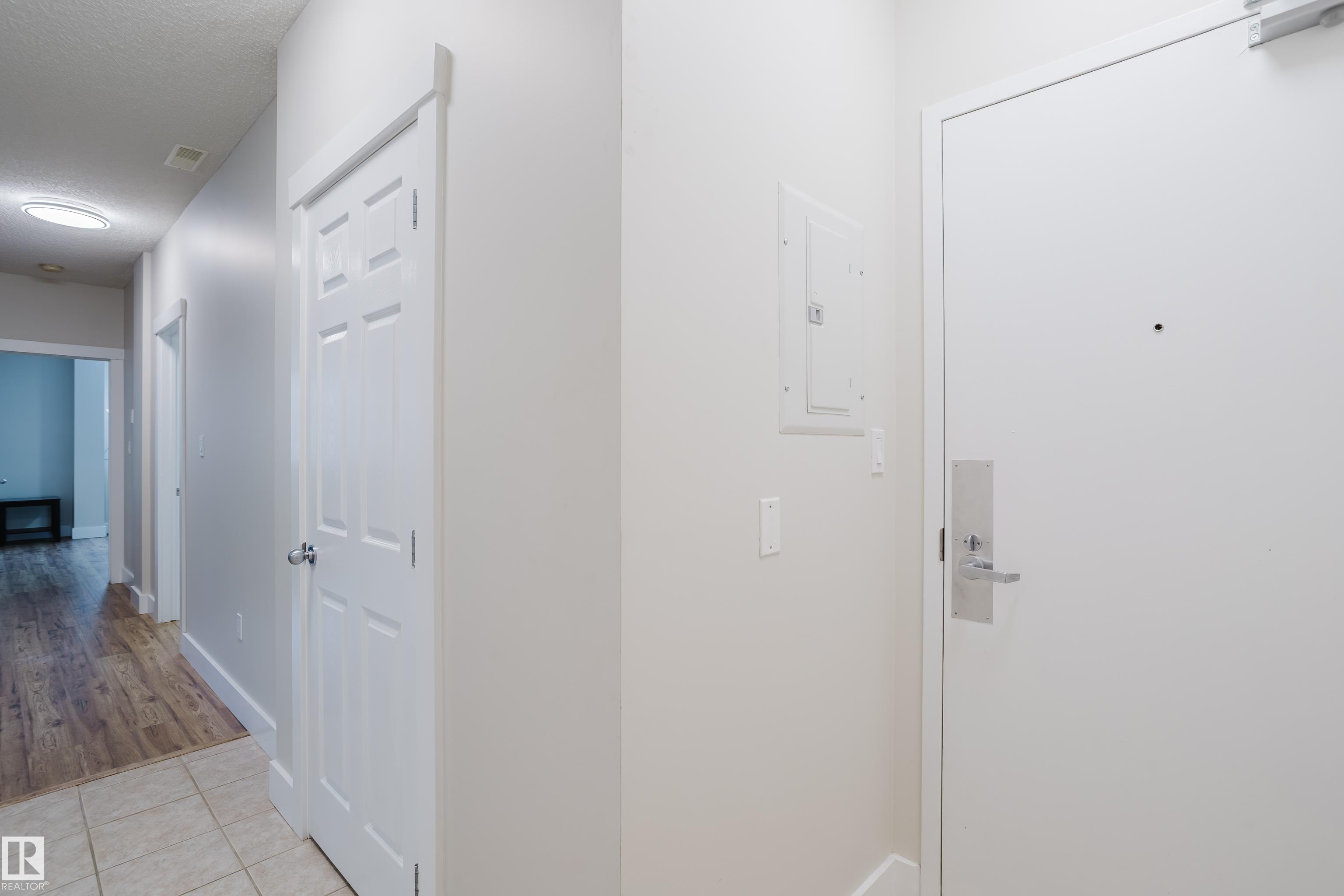 9919 105 Street NW, Downtown, Edmonton