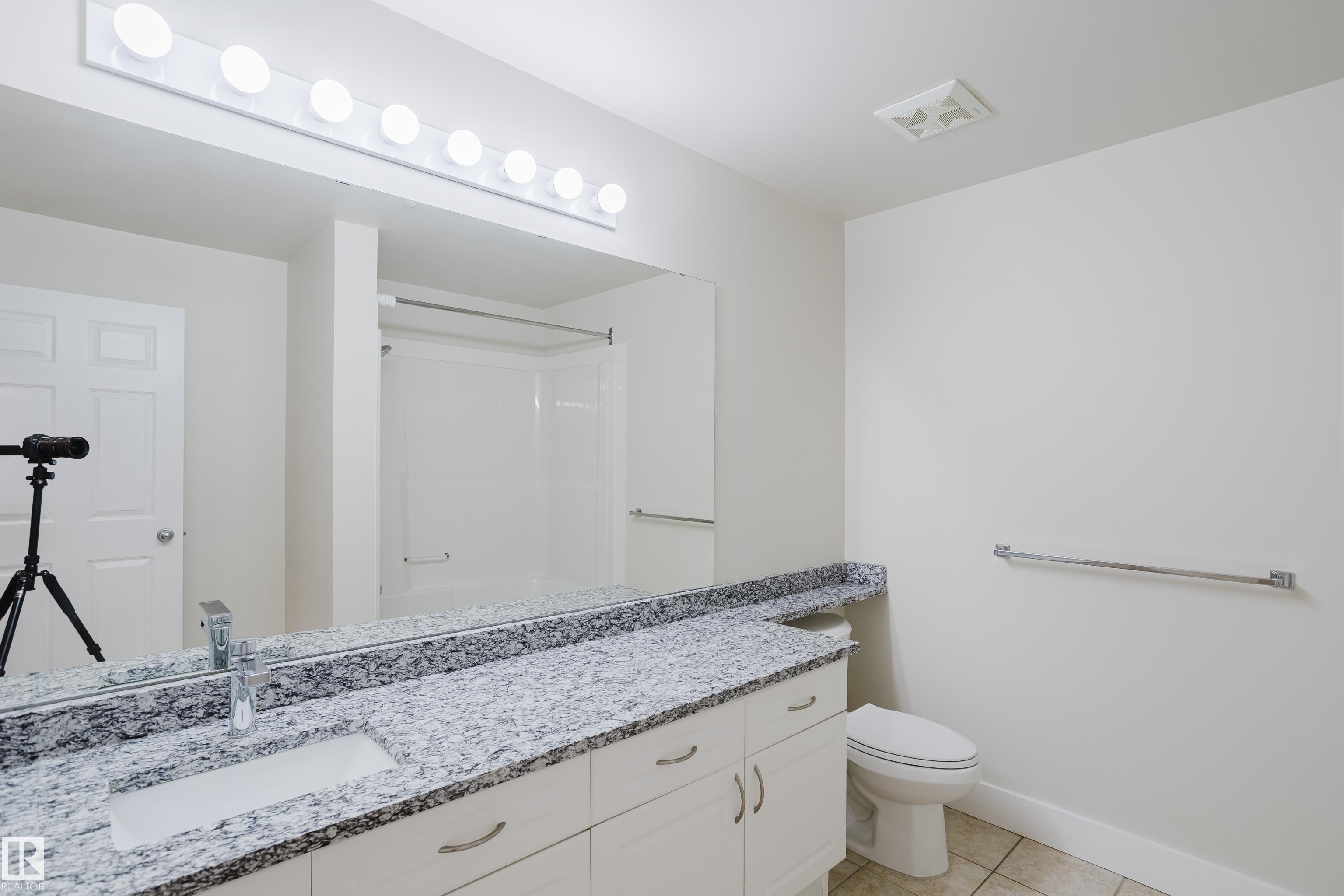 Photo 29 at 9919 105 Street NW, Downtown, Edmonton
