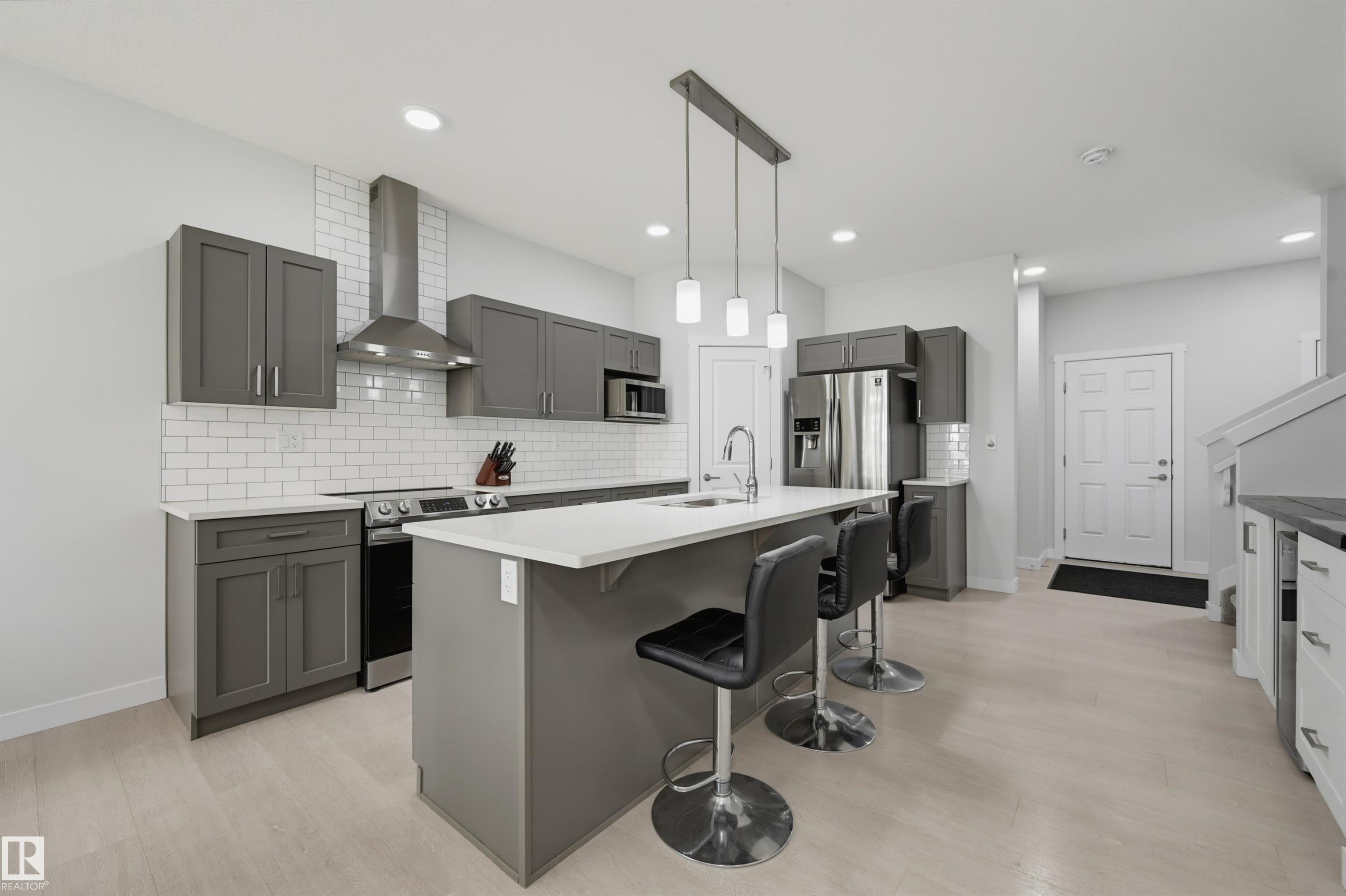 918 Daniels Loop SW, Desrochers Area, Edmonton