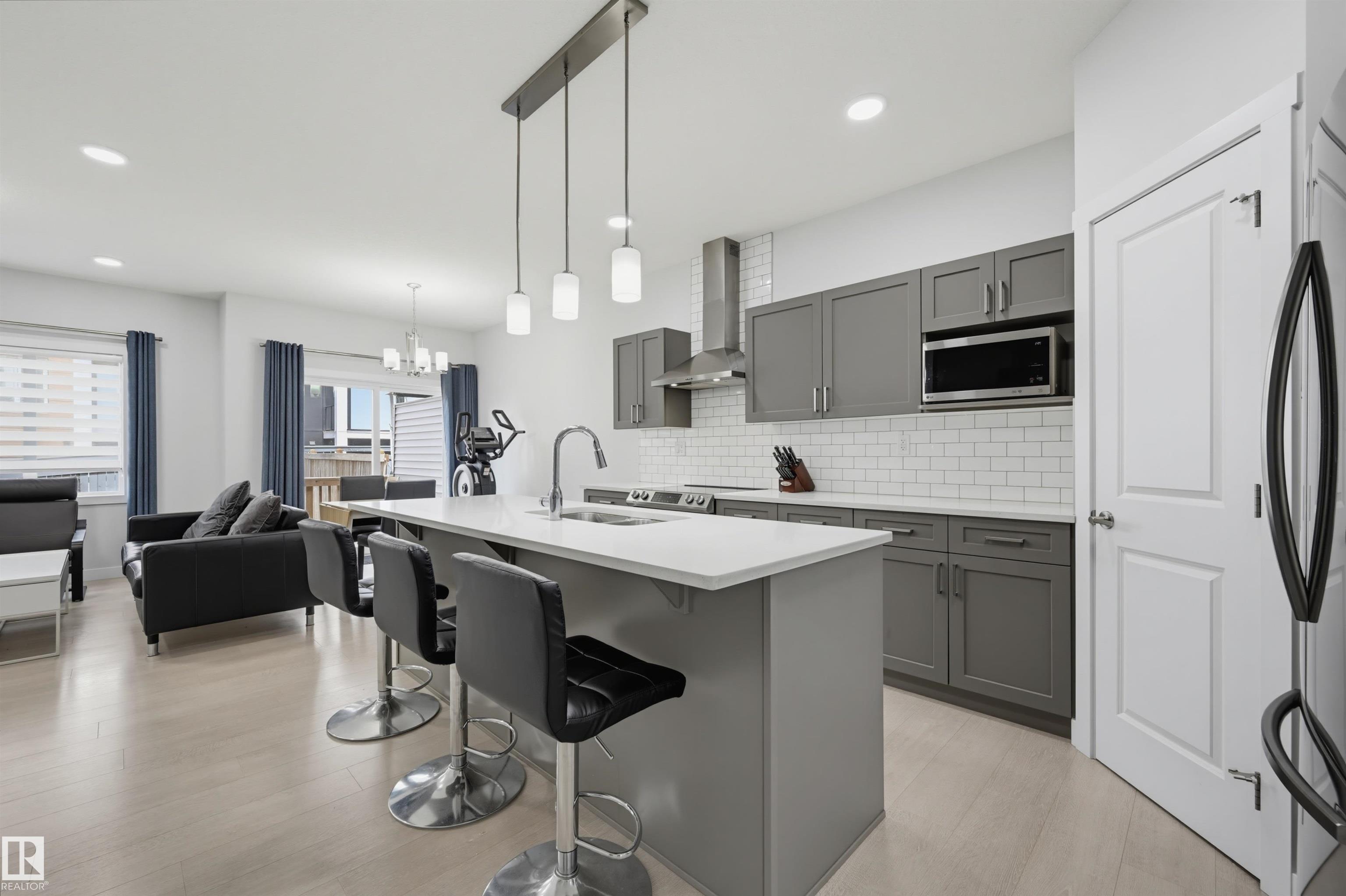 918 Daniels Loop SW, Desrochers Area, Edmonton