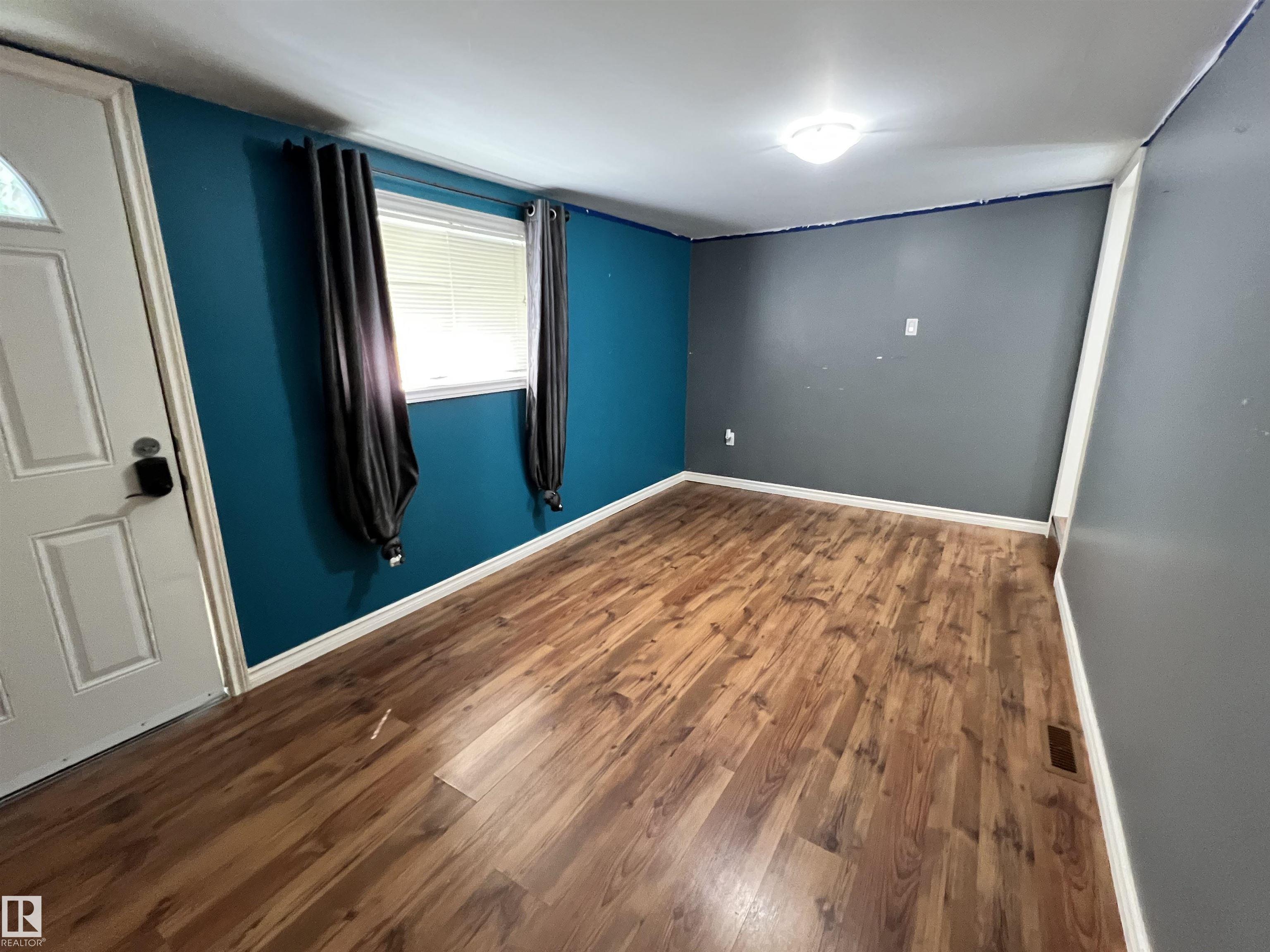 https://zimg.paragon.ice.com/ParagonImages/Property/PM/RAE/225406528/33/0/0/fa1b51276c37c99d1c85fa27a204450f/1/d4d9db0c22de1c52a03db1aa68c016cf/225406528-5de7492b-53b7-4fca-ac27-ecadb2240254.JPG