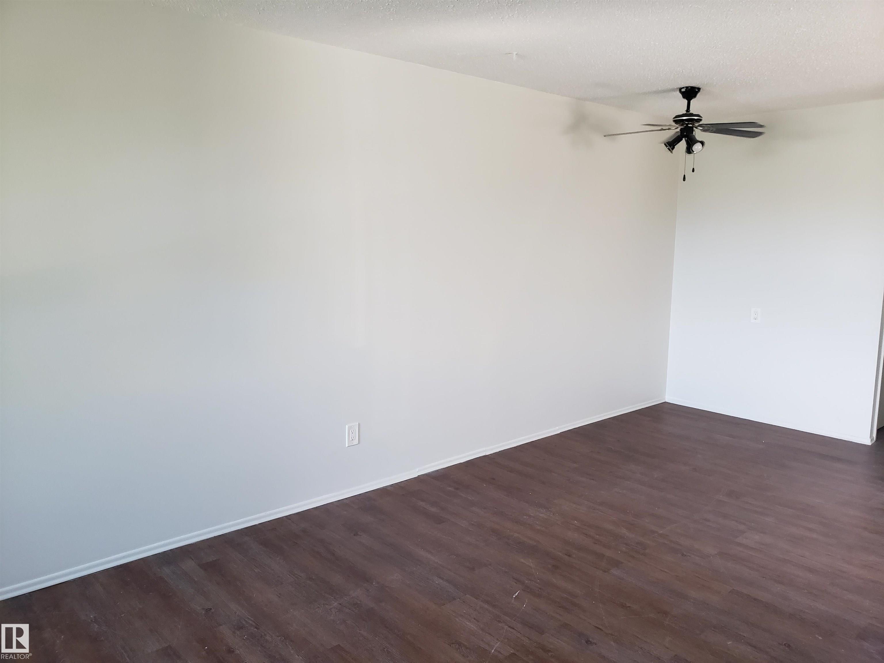 Photo 7 at 10219 155 Street NW, Canora, Edmonton