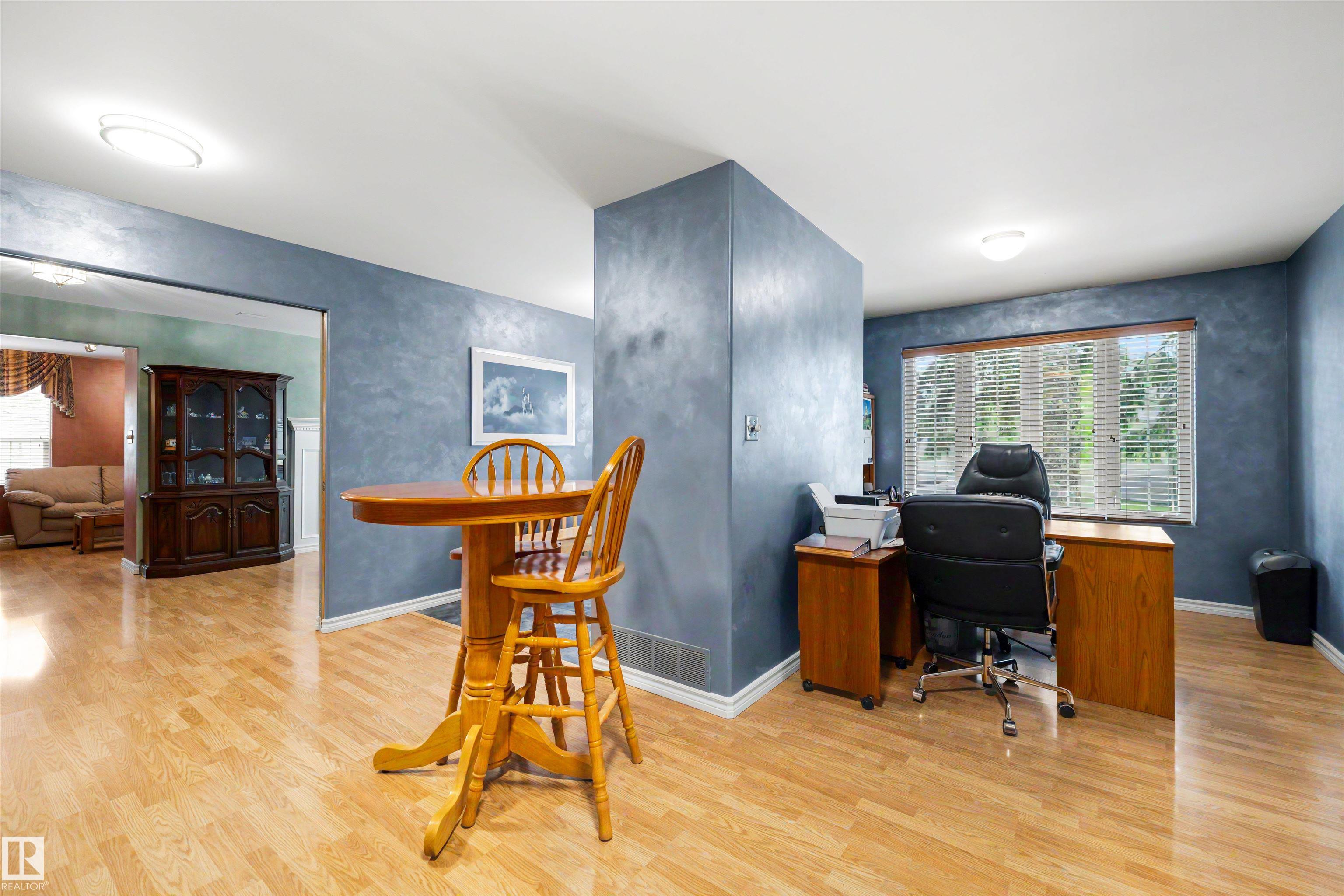 Photo 12 at 15310 108 Avenue NW, High Park, Edmonton
