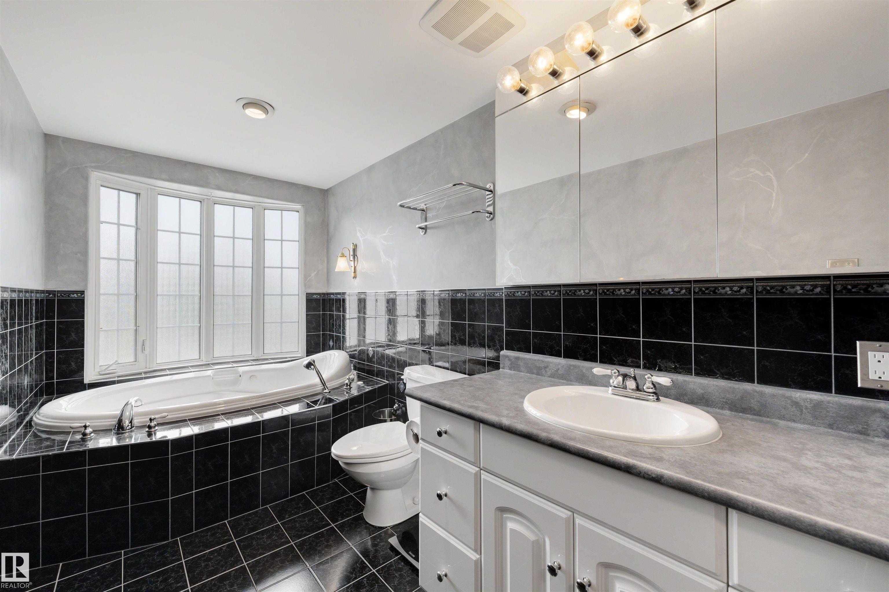 Photo 44 at 15310 108 Avenue NW, High Park, Edmonton