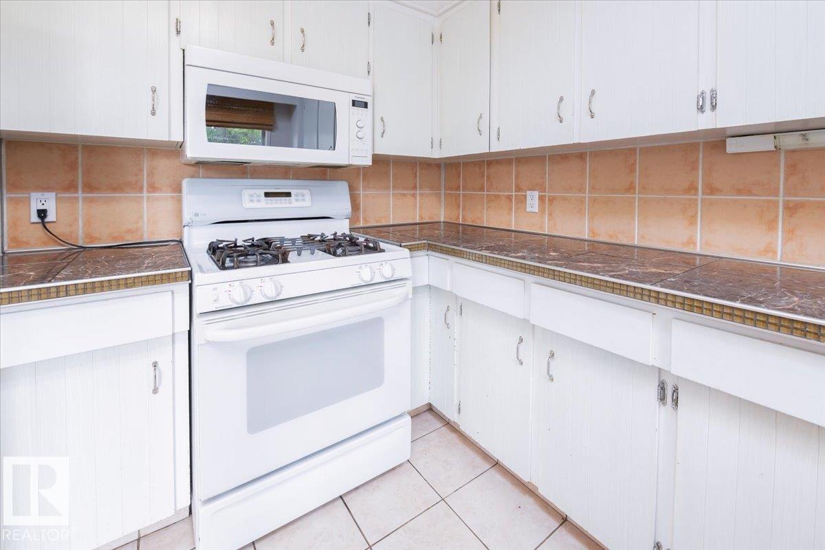 Photo 15 at 4107 147 Street NW, Ramsay Heights, Edmonton