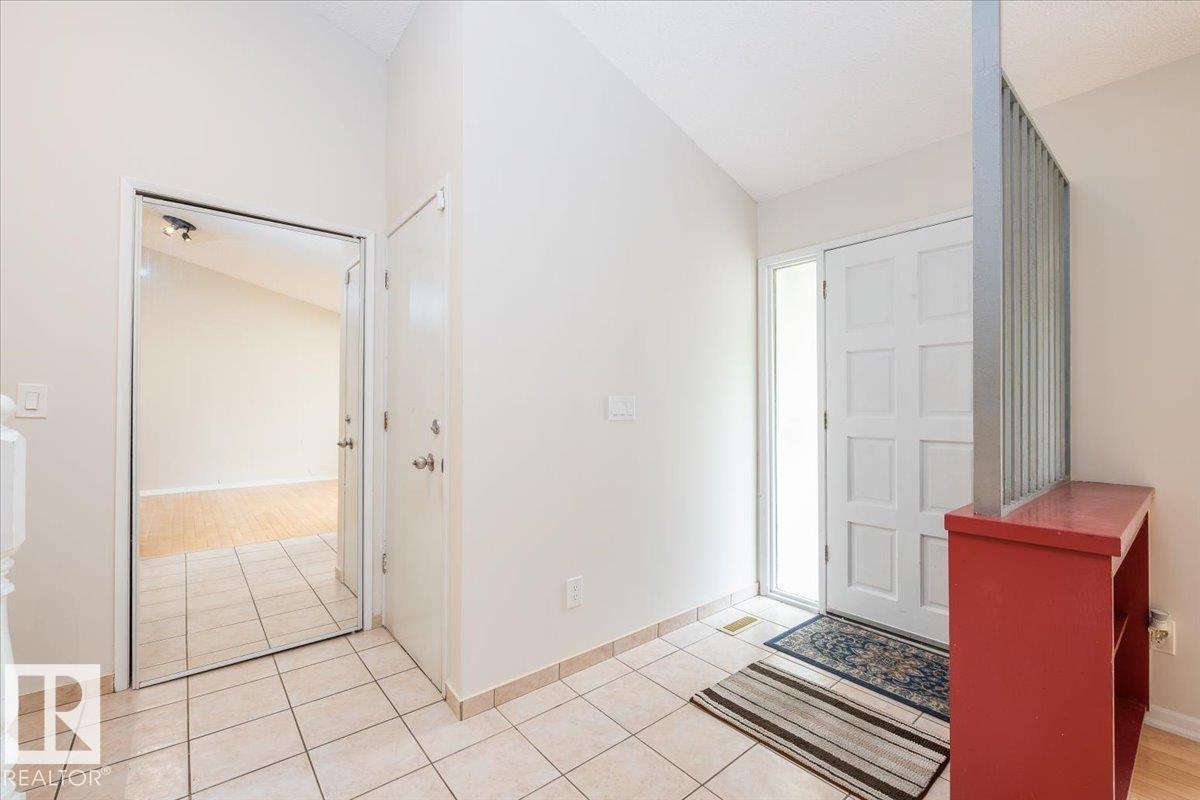 Photo 7 at 4107 147 Street NW, Ramsay Heights, Edmonton