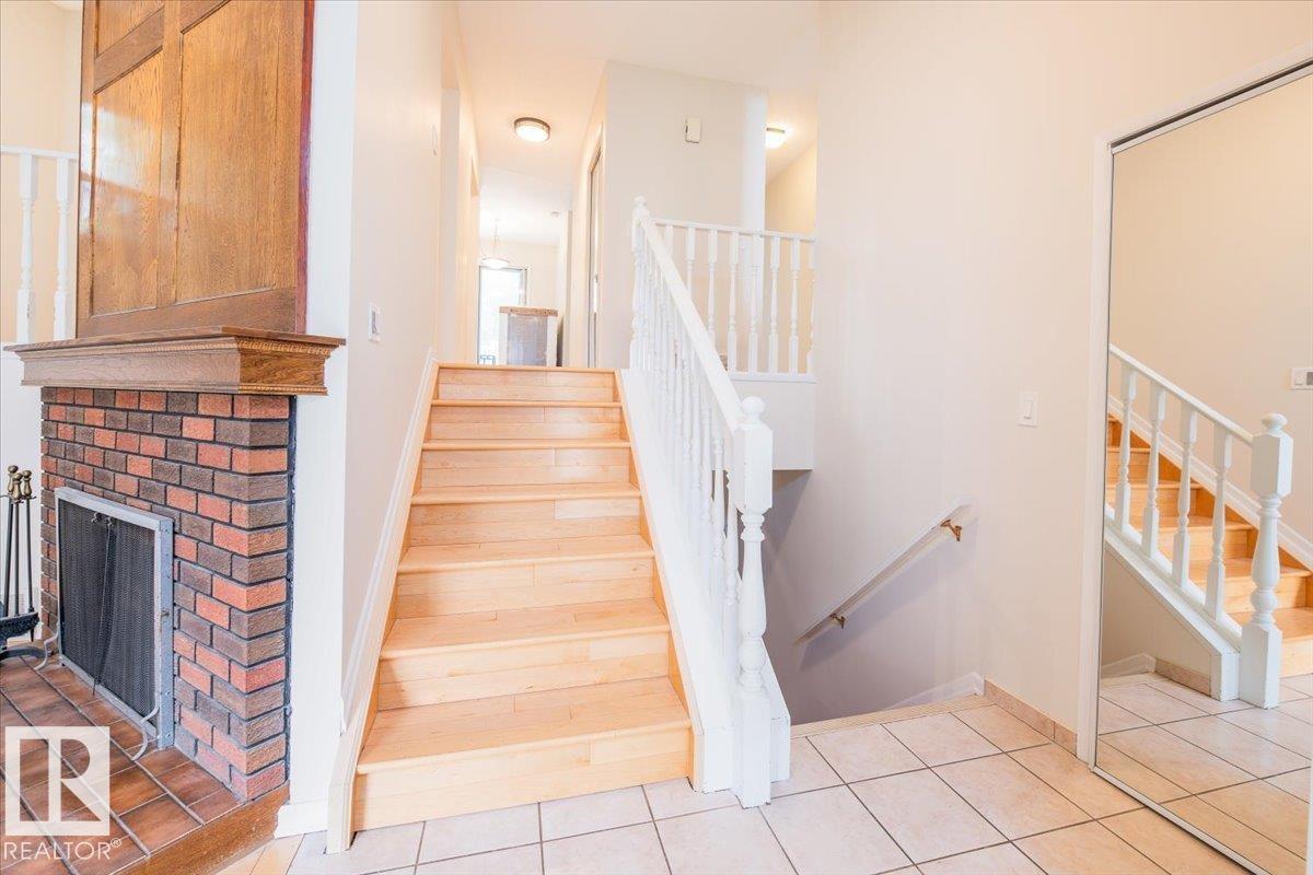 Photo 8 at 4107 147 Street NW, Ramsay Heights, Edmonton