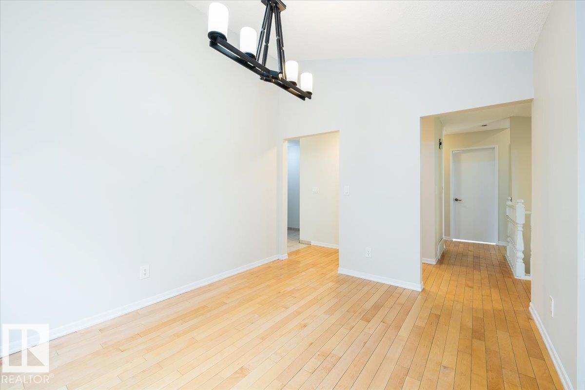 Photo 10 at 4107 147 Street NW, Ramsay Heights, Edmonton