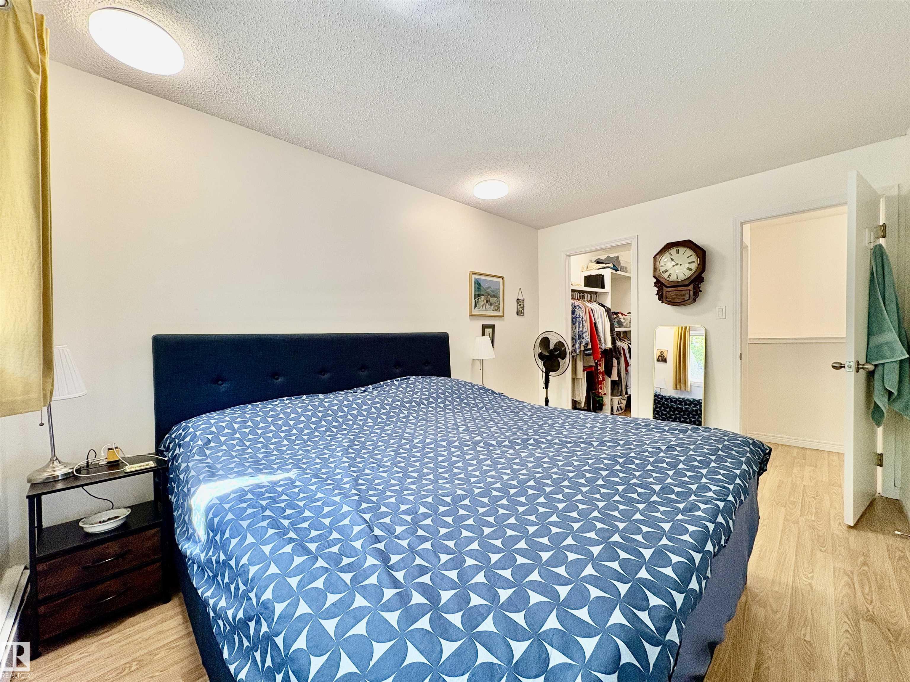 https://zimg.paragon.ice.com/ParagonImages/Property/PM/RAE/225406573/25/0/0/4b743bb8a1fa597ba990579140868013/1/a2c8001509aa39c5ab50c01b3c5ee31e/225406573-e4b6e30e-92e4-4e0d-a38e-da04c31765a9.JPG