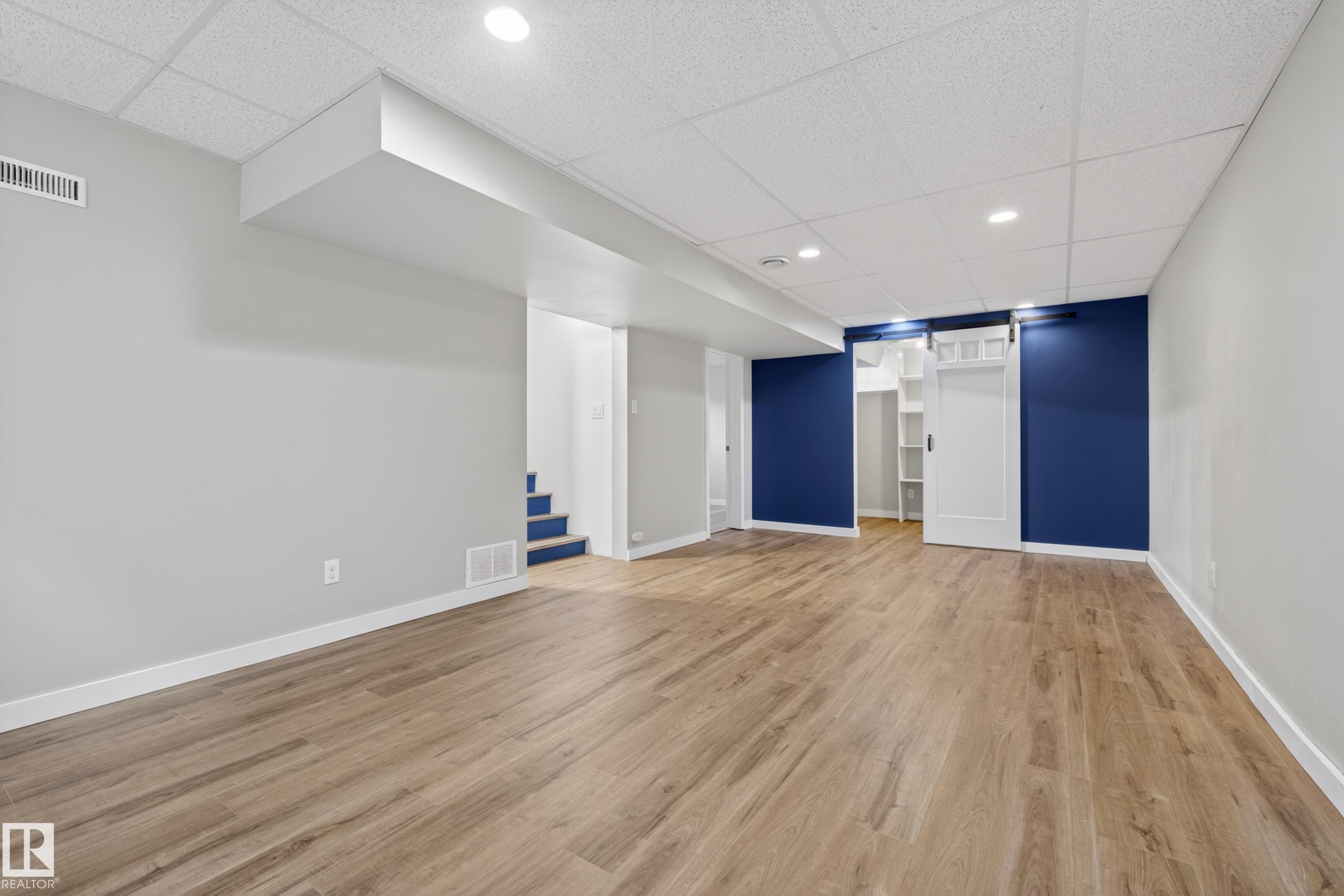 Photo 23 at 10316 77 Street NW, Forest Heights, Edmonton