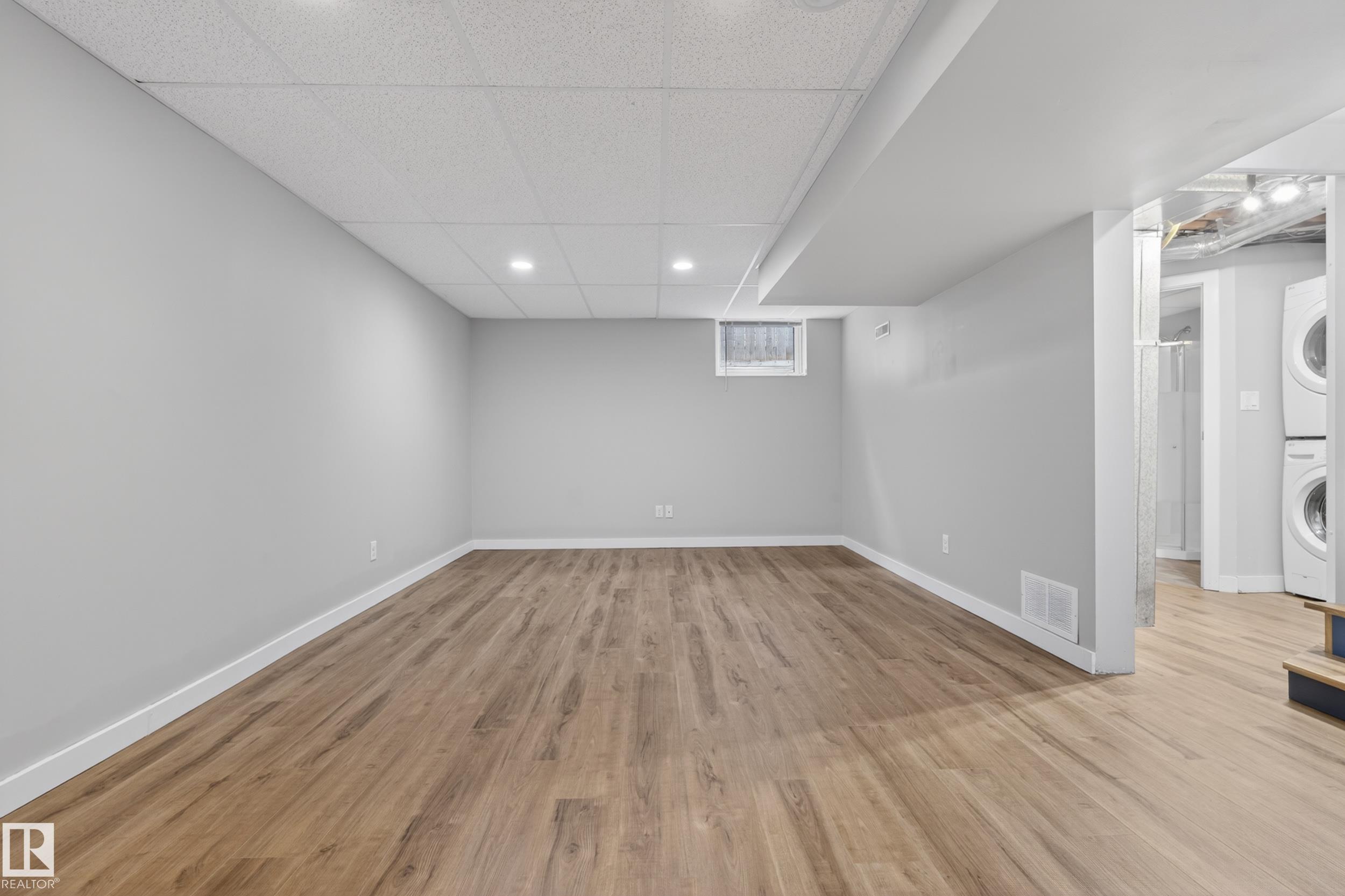 Photo 24 at 10316 77 Street NW, Forest Heights, Edmonton