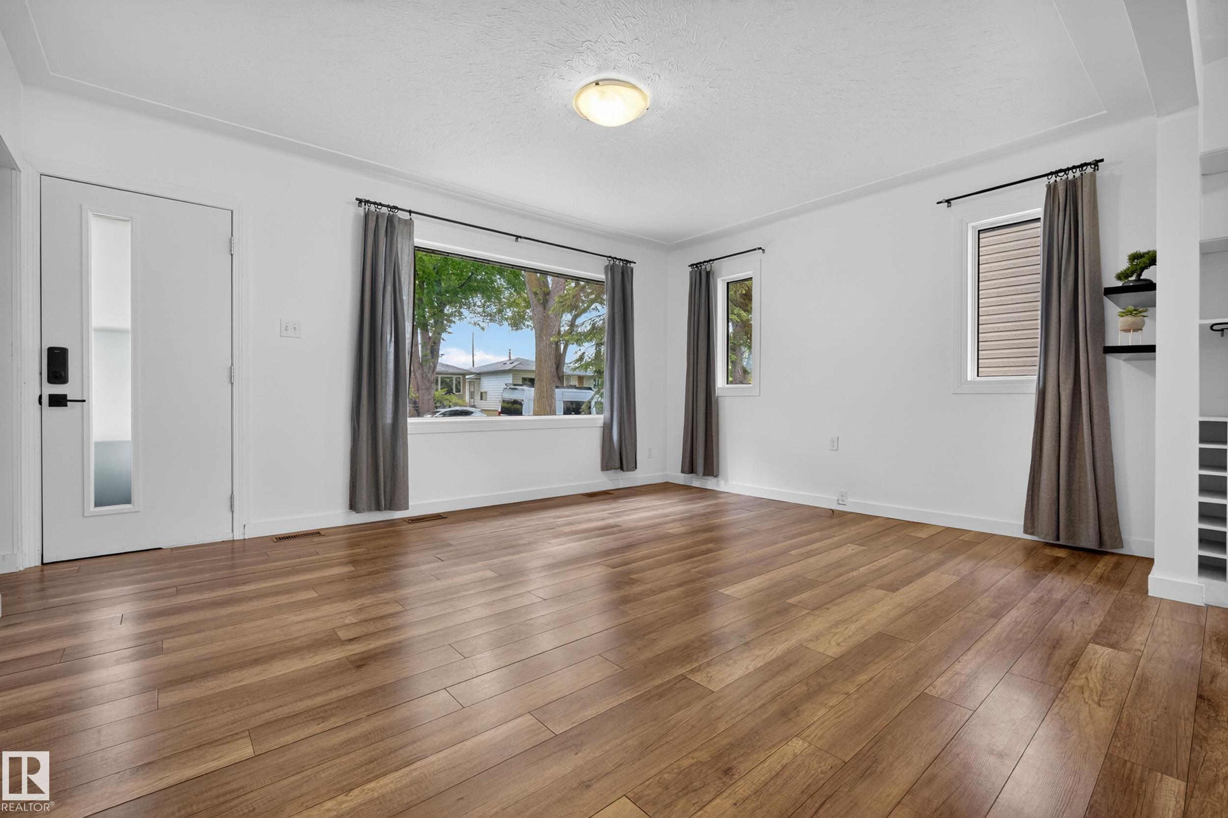 Photo 6 at 10316 77 Street NW, Forest Heights, Edmonton