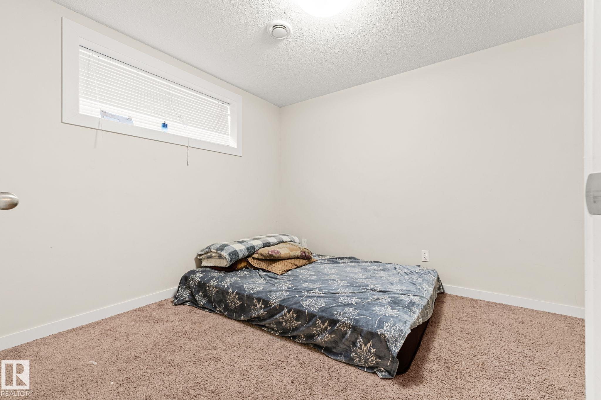 Photo 45 at 724 40 Avenue NW, Maple Crest, Edmonton