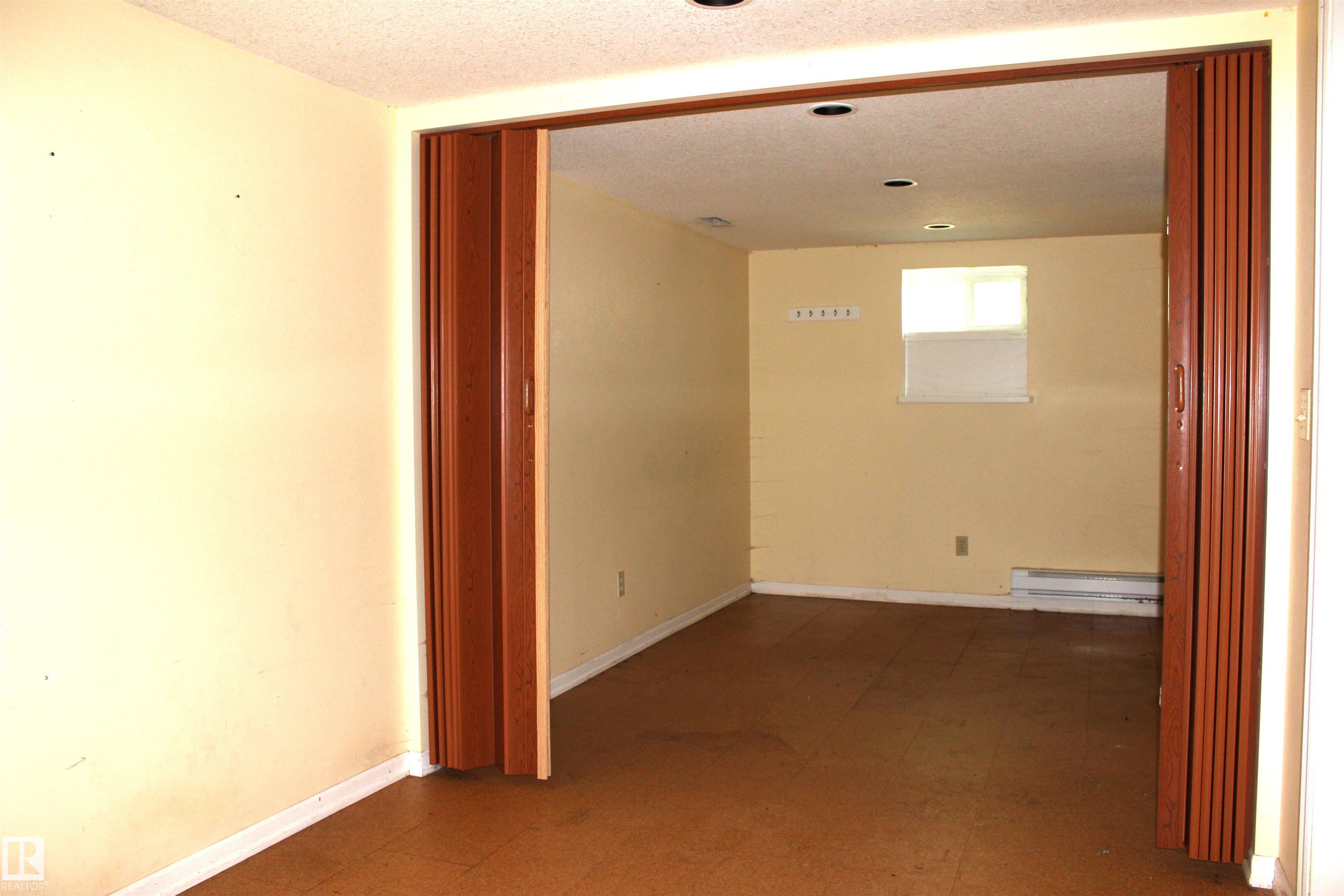Photo 22 at 12037 62 Street NW, Montrose, Edmonton