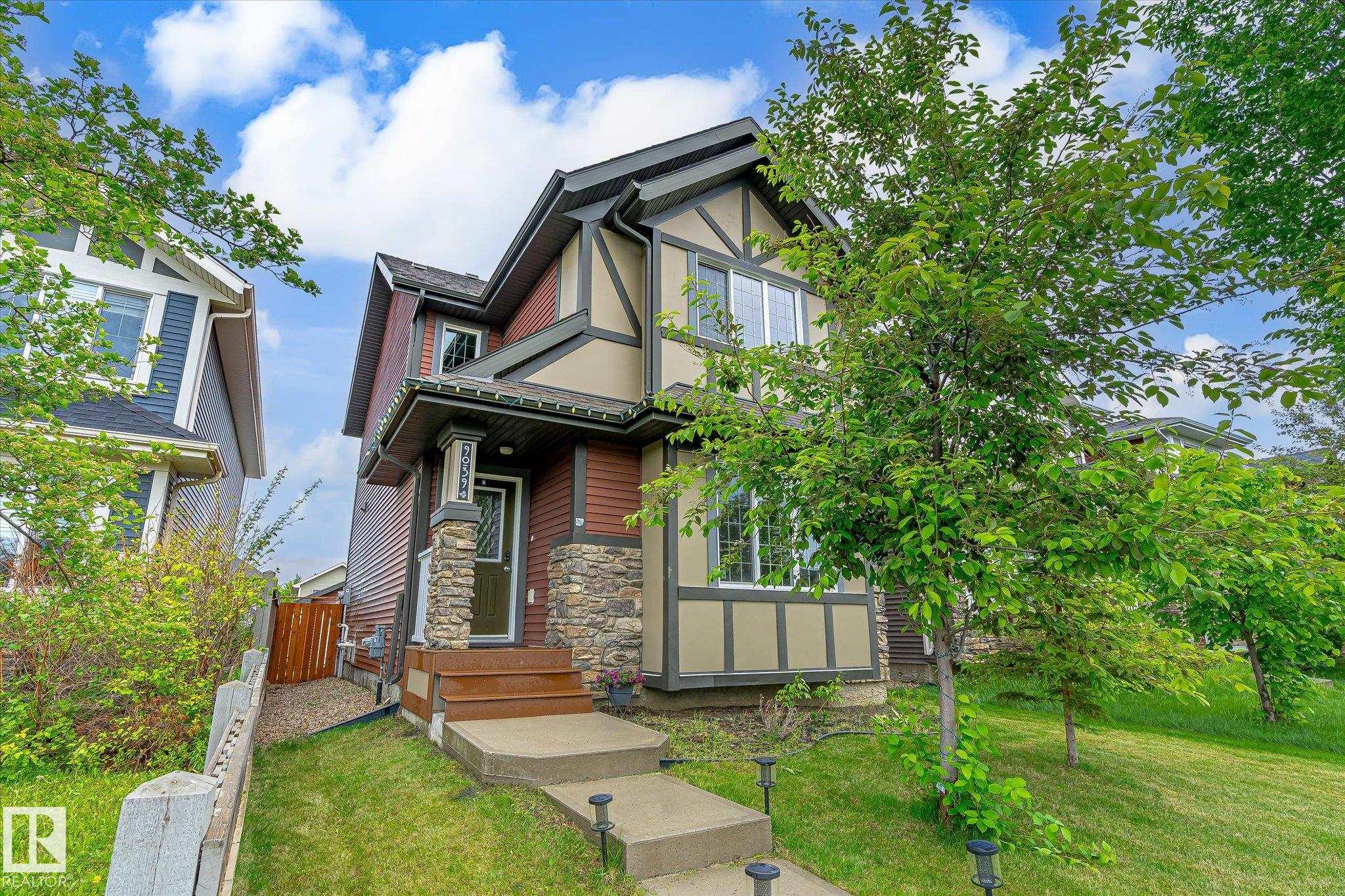 Photo 4 at 9039 219 Street NW, Rosenthal, Edmonton