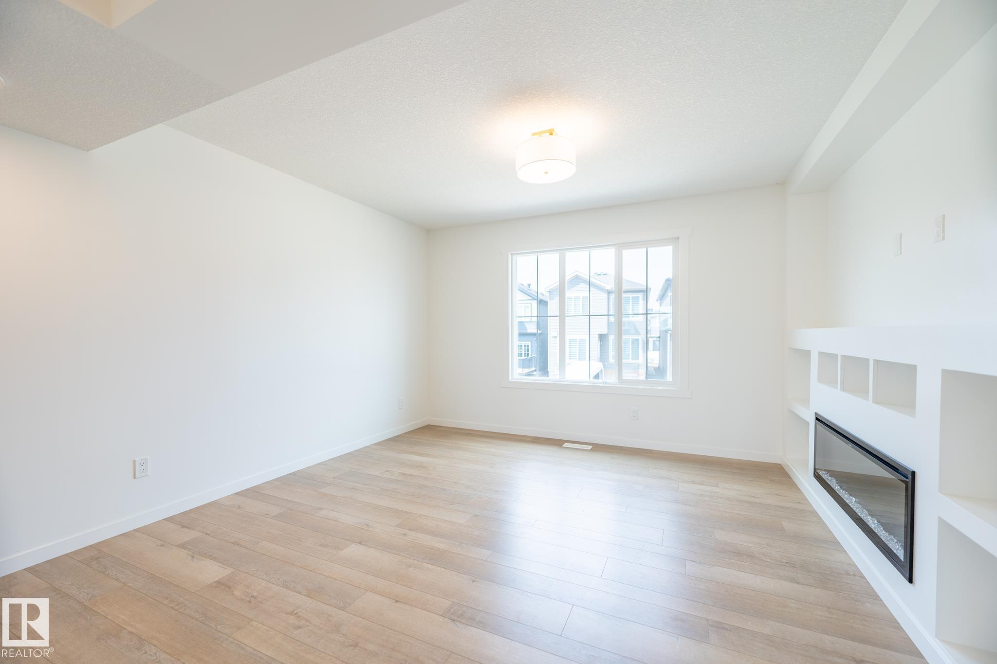 Photo 9 at 7032 Rosenthal Drive NW, Rosenthal, Edmonton