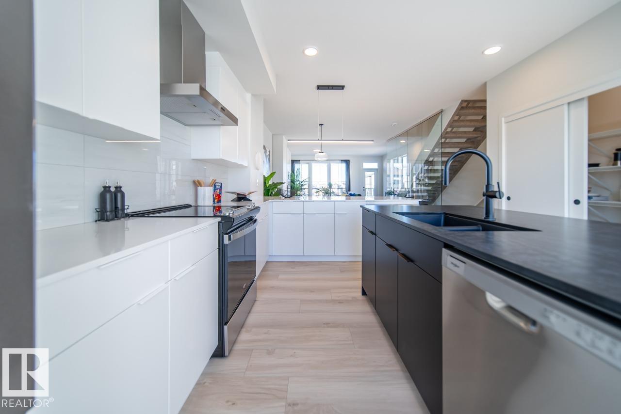 Photo 10 at 88 Devonshire Drive, Hillshire, Sherwood Park