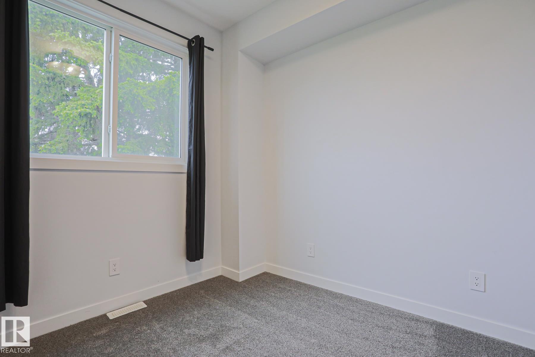 Photo 31 at 10628 81 Street NW, Forest Heights, Edmonton