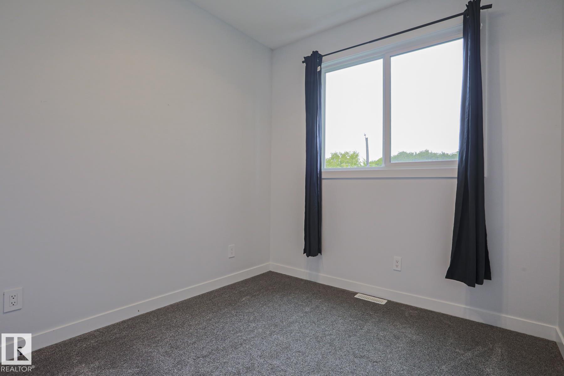 Photo 35 at 10628 81 Street NW, Forest Heights, Edmonton