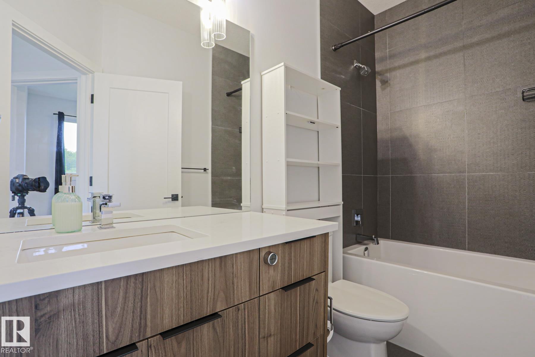 Photo 39 at 10628 81 Street NW, Forest Heights, Edmonton