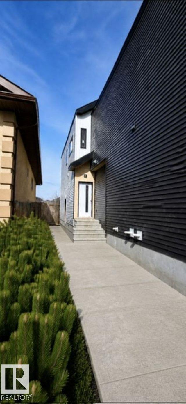 Photo 3 at 11336 130 Street NW, Inglewood, Edmonton