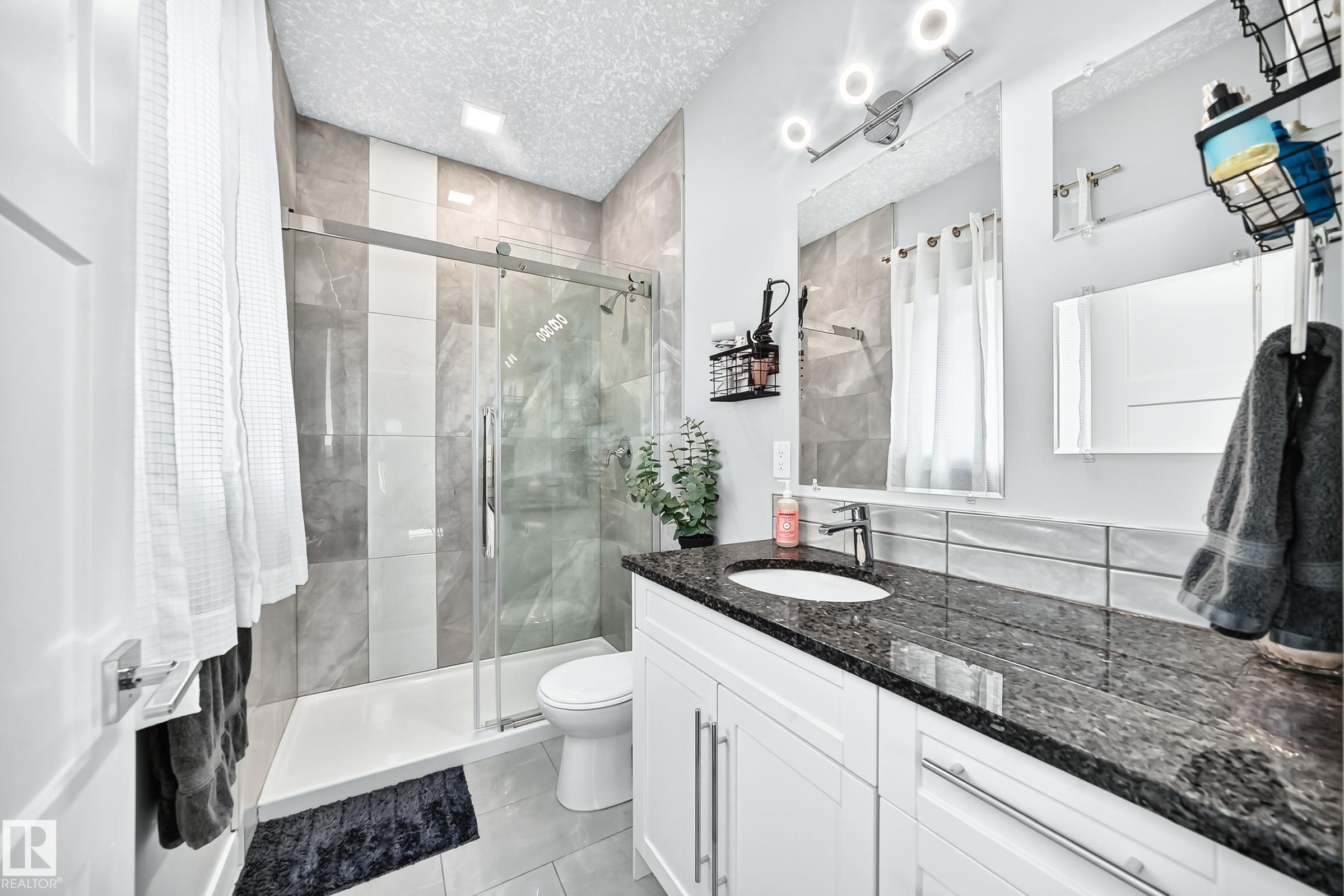 Photo 23 at 11463 64 Street NW, Highlands, Edmonton